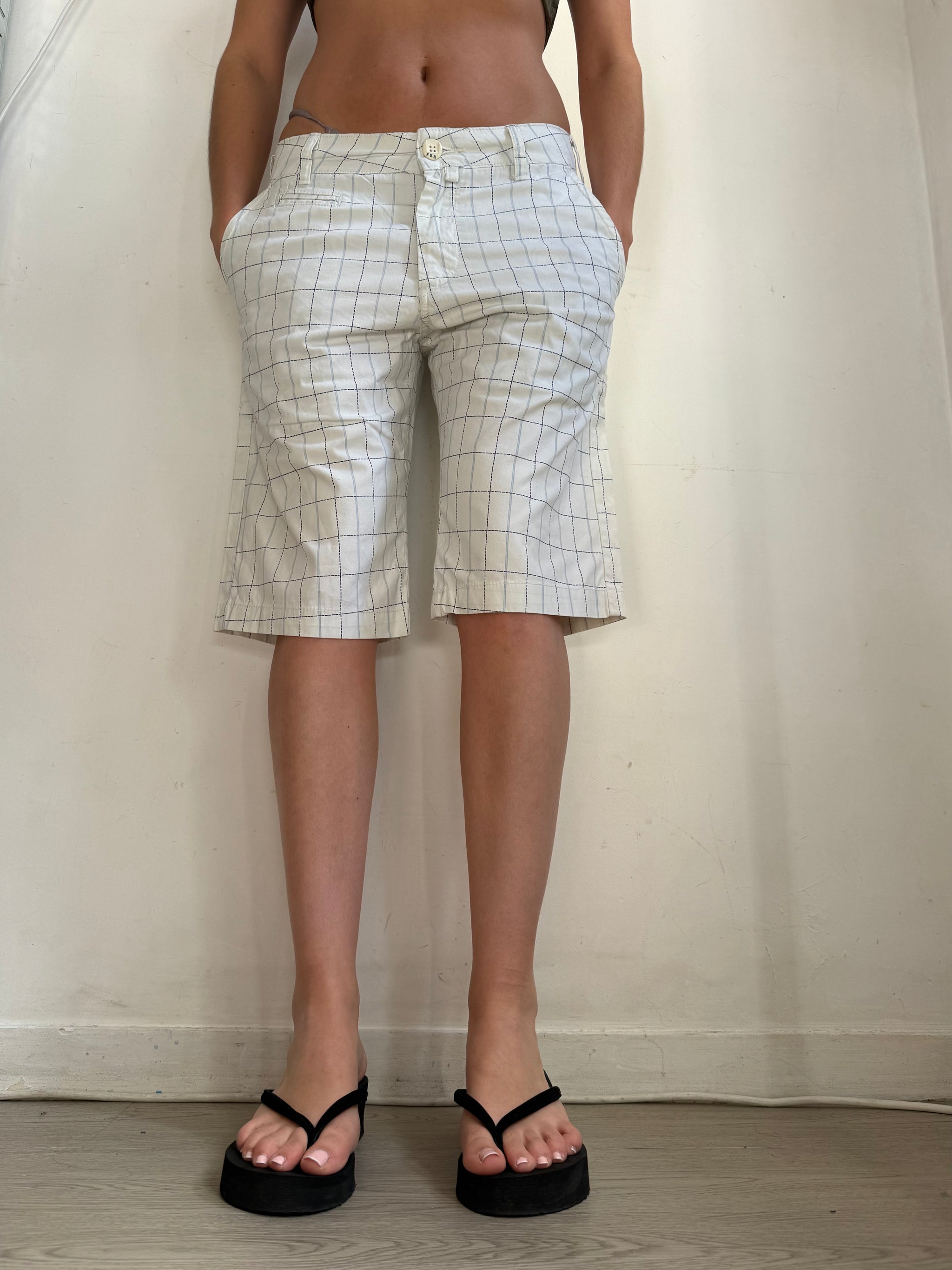 White check print cotton low rise mid short (M)