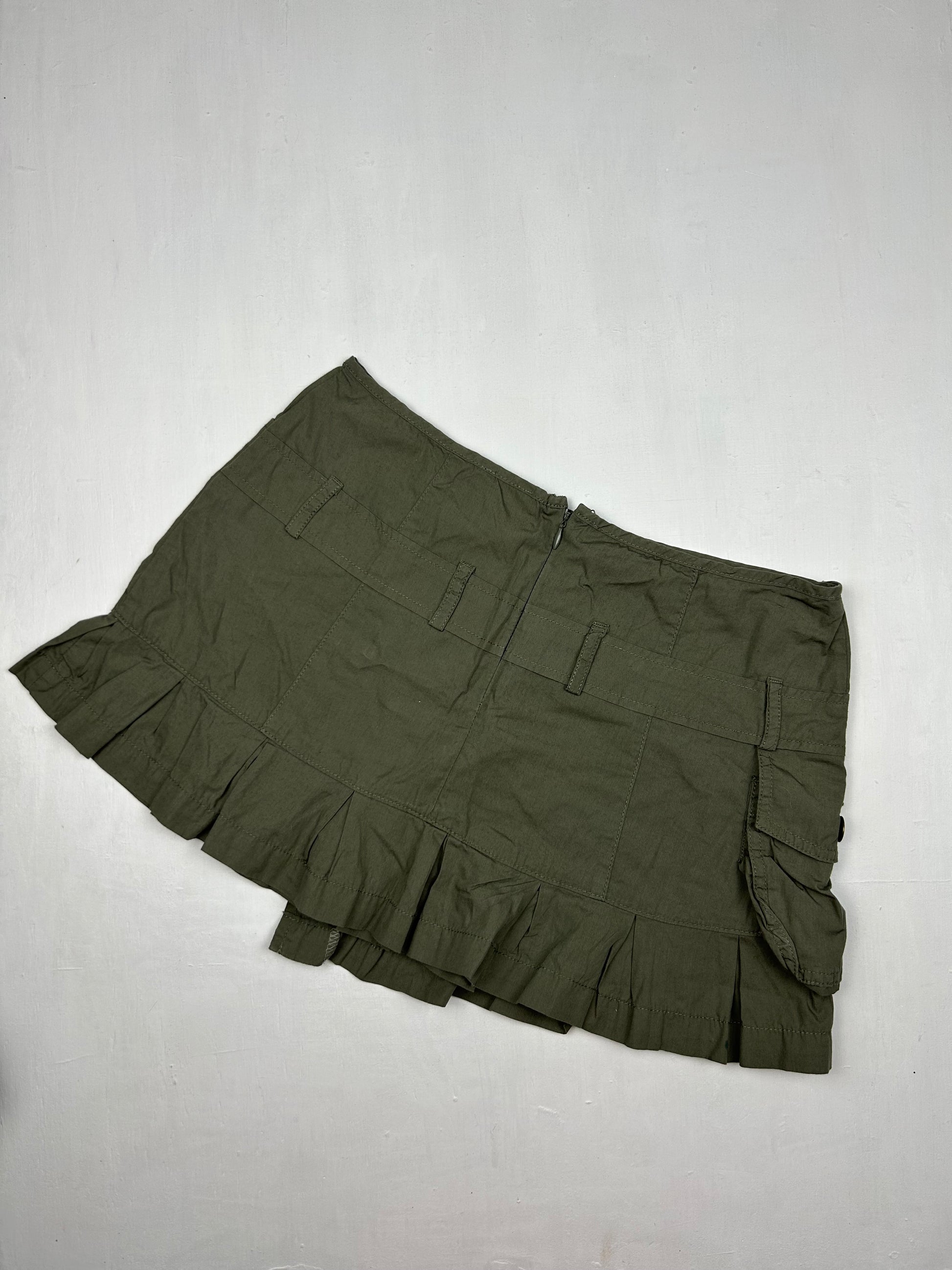 Khaki cargo pleated low rise mini skirt (S)