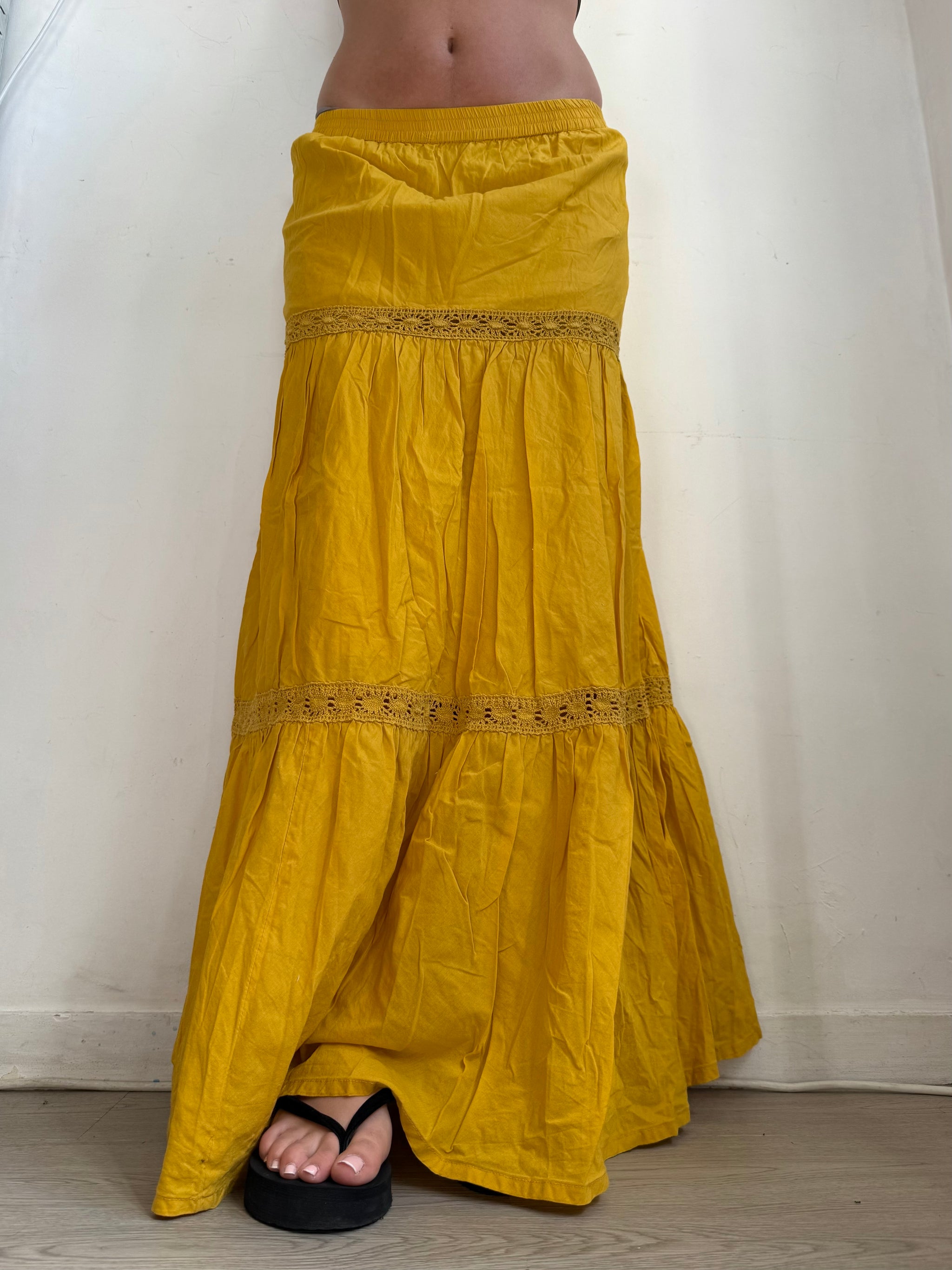 Yellow low rise maxi skirt (M)
