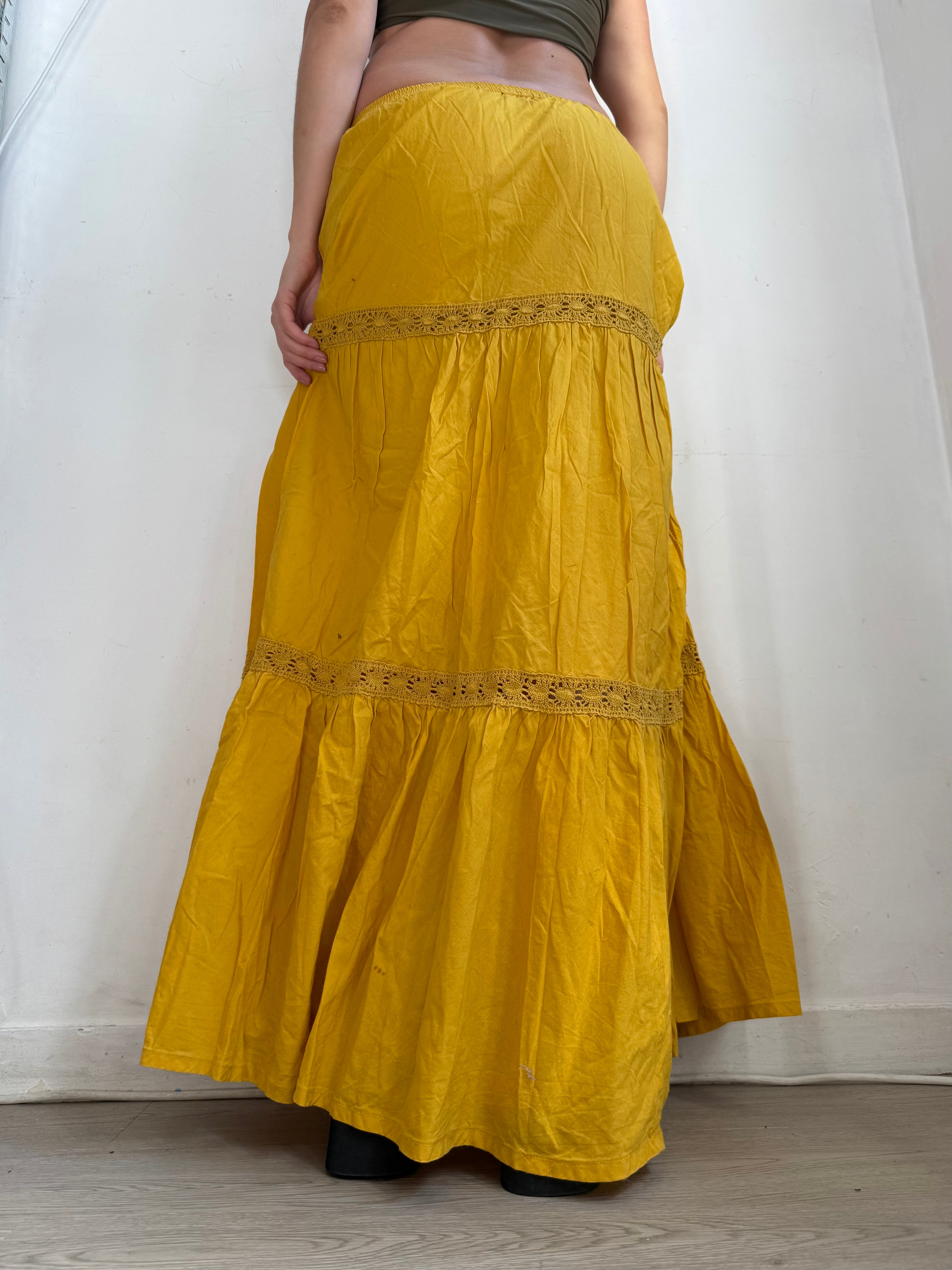 Yellow low rise maxi skirt (M)
