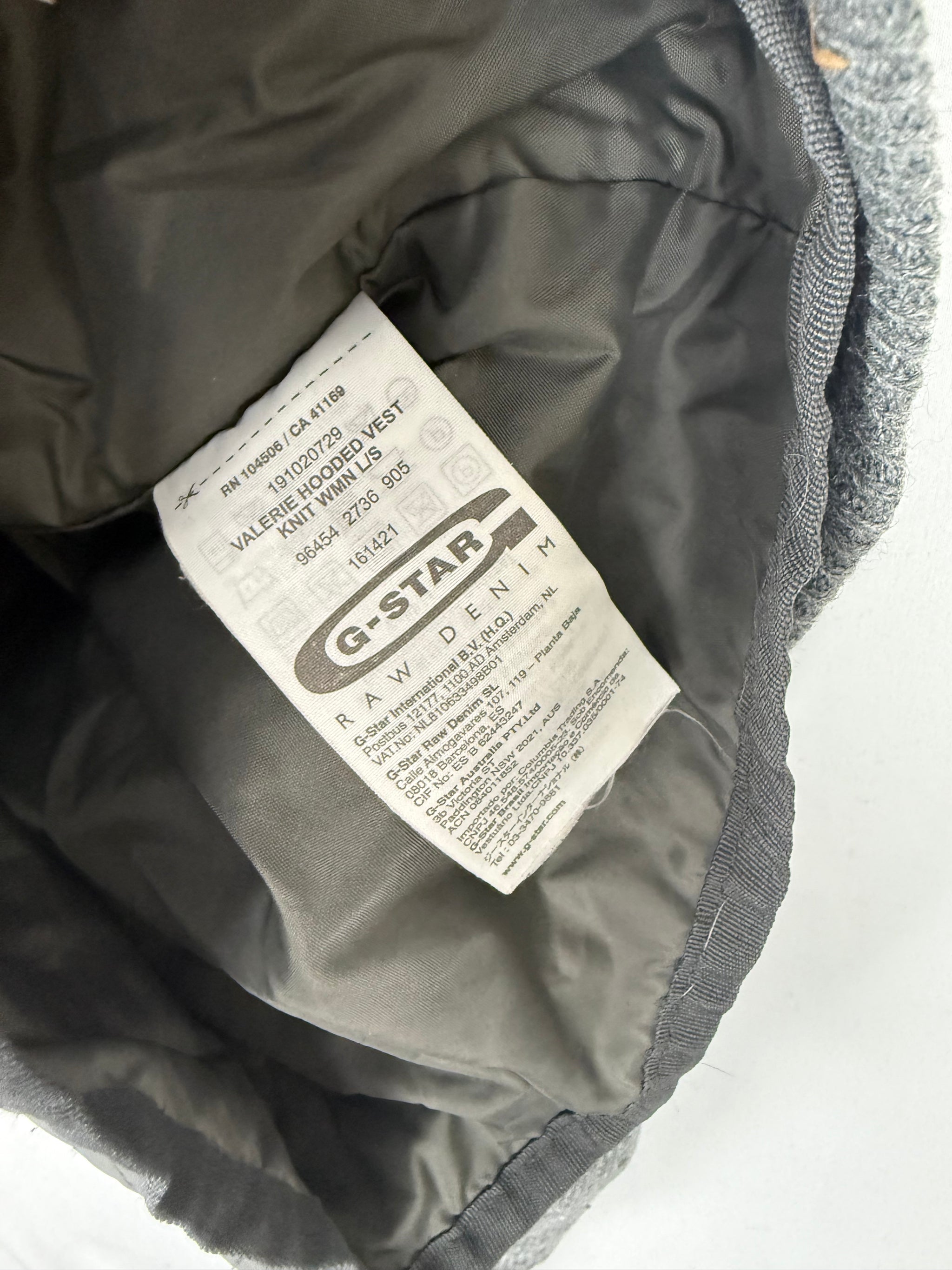 Grey knitted zip up hooded jacket (S)