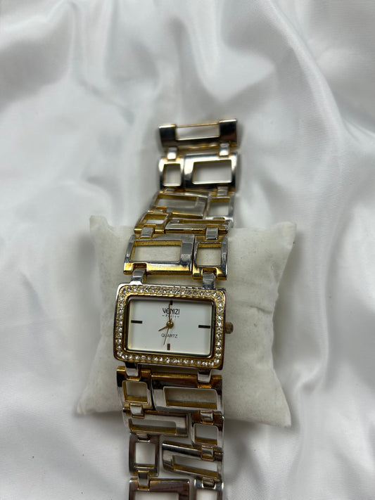 Vintage stainless steel gold bracelet watch jewelry