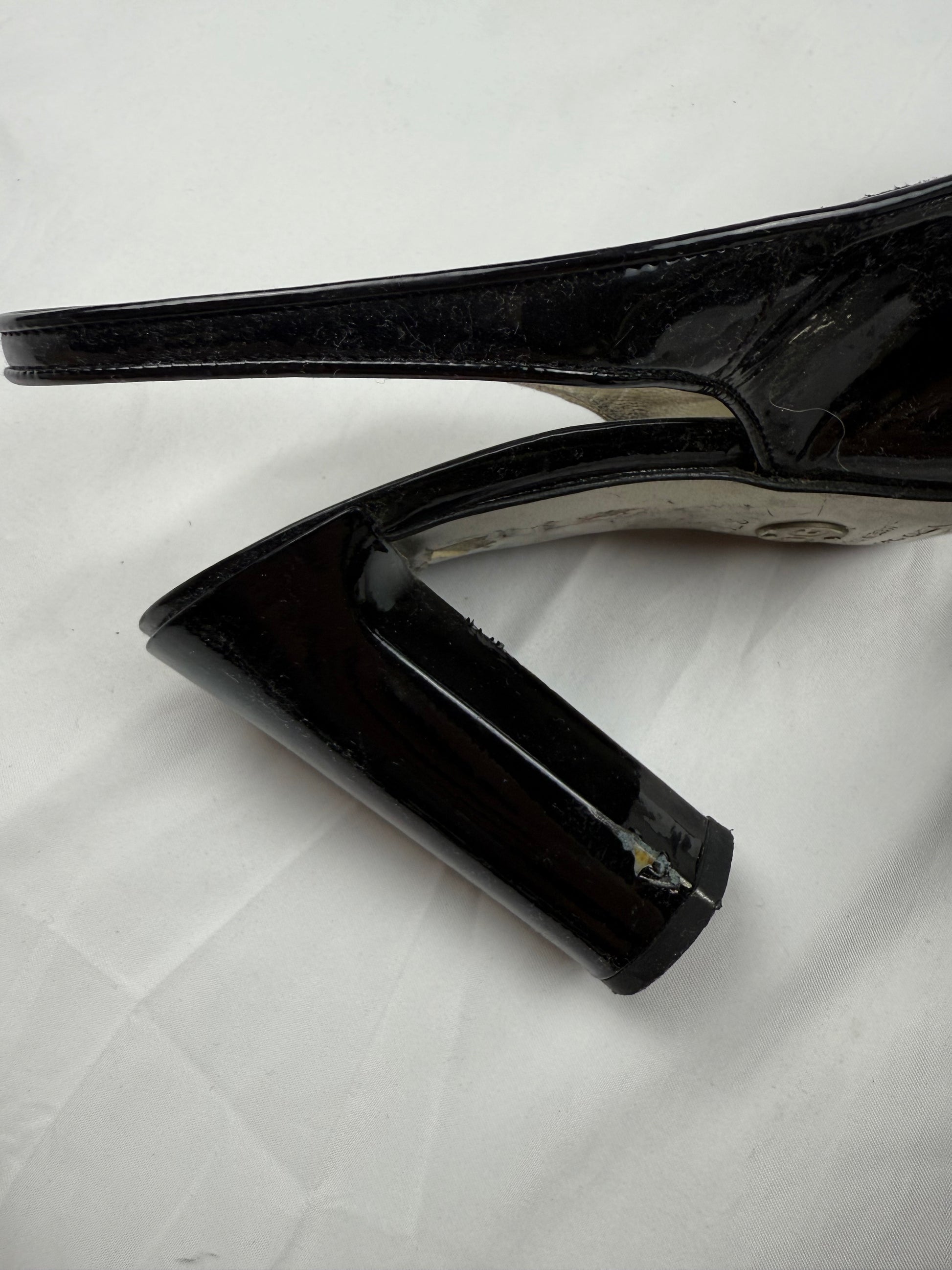Black leather open toes heels (37.5)