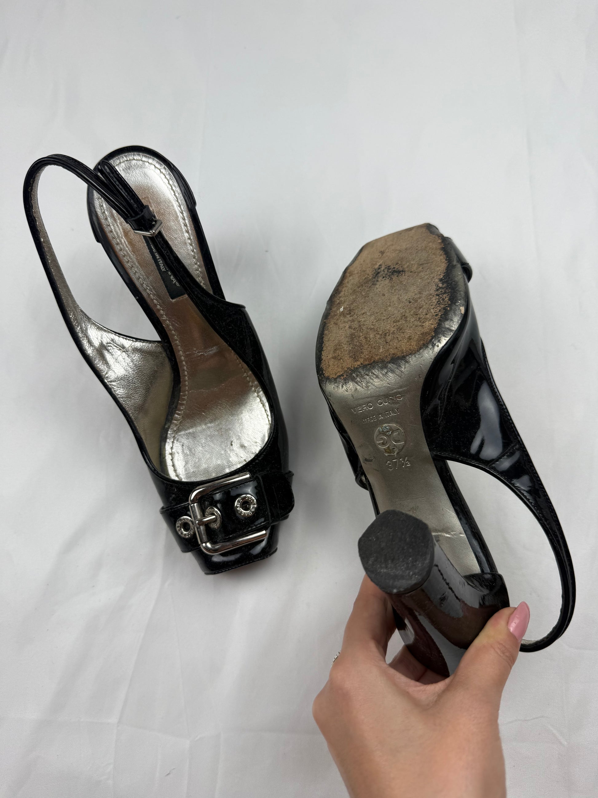 Black leather open toes heels (37.5)