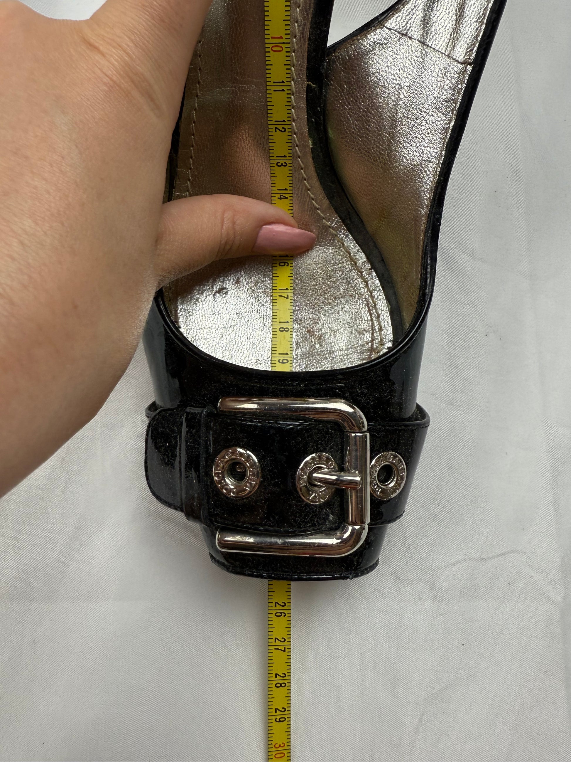 Black leather open toes heels (37.5)