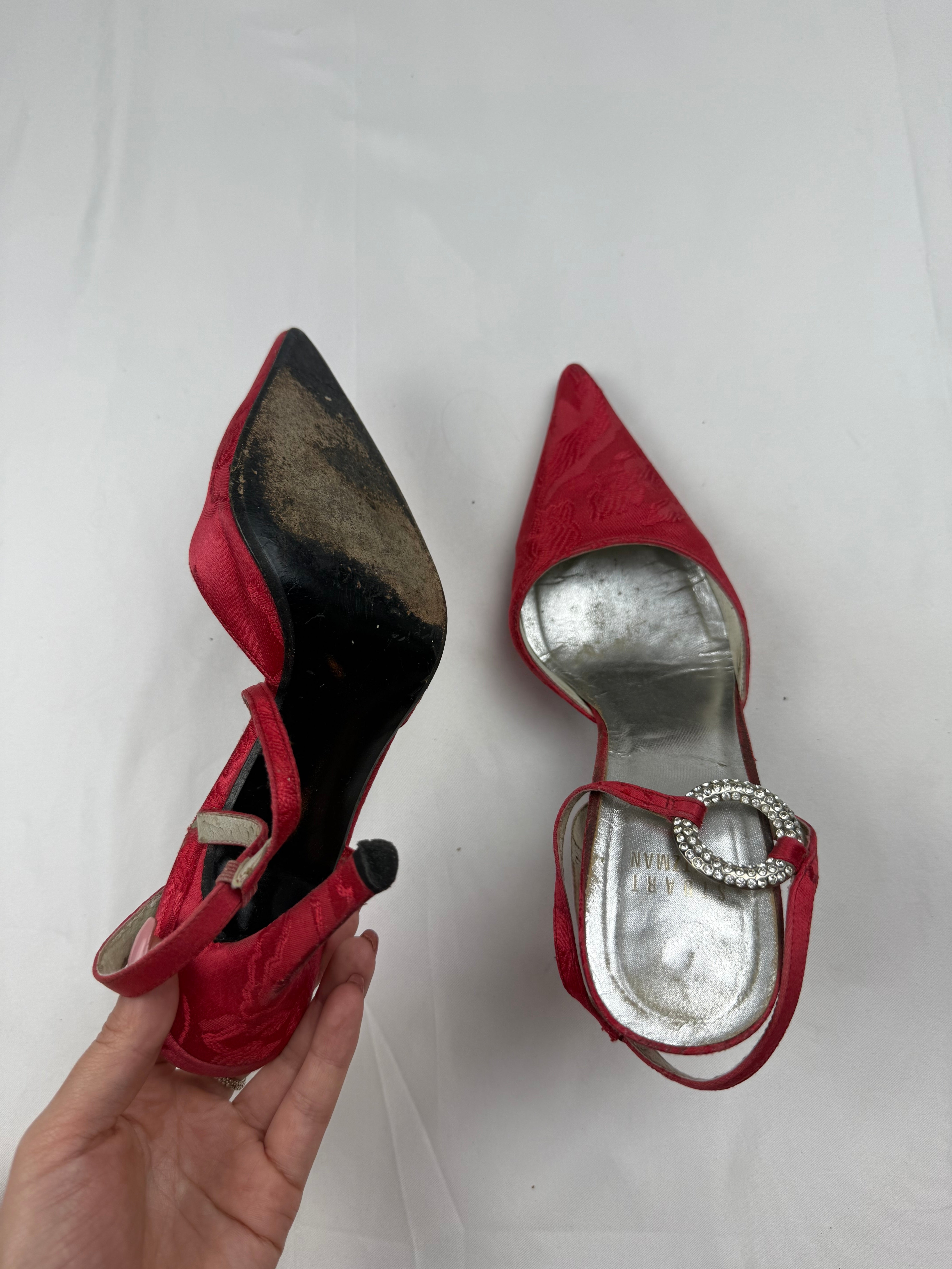 Red pointed toes kitten heels (35.5/36)