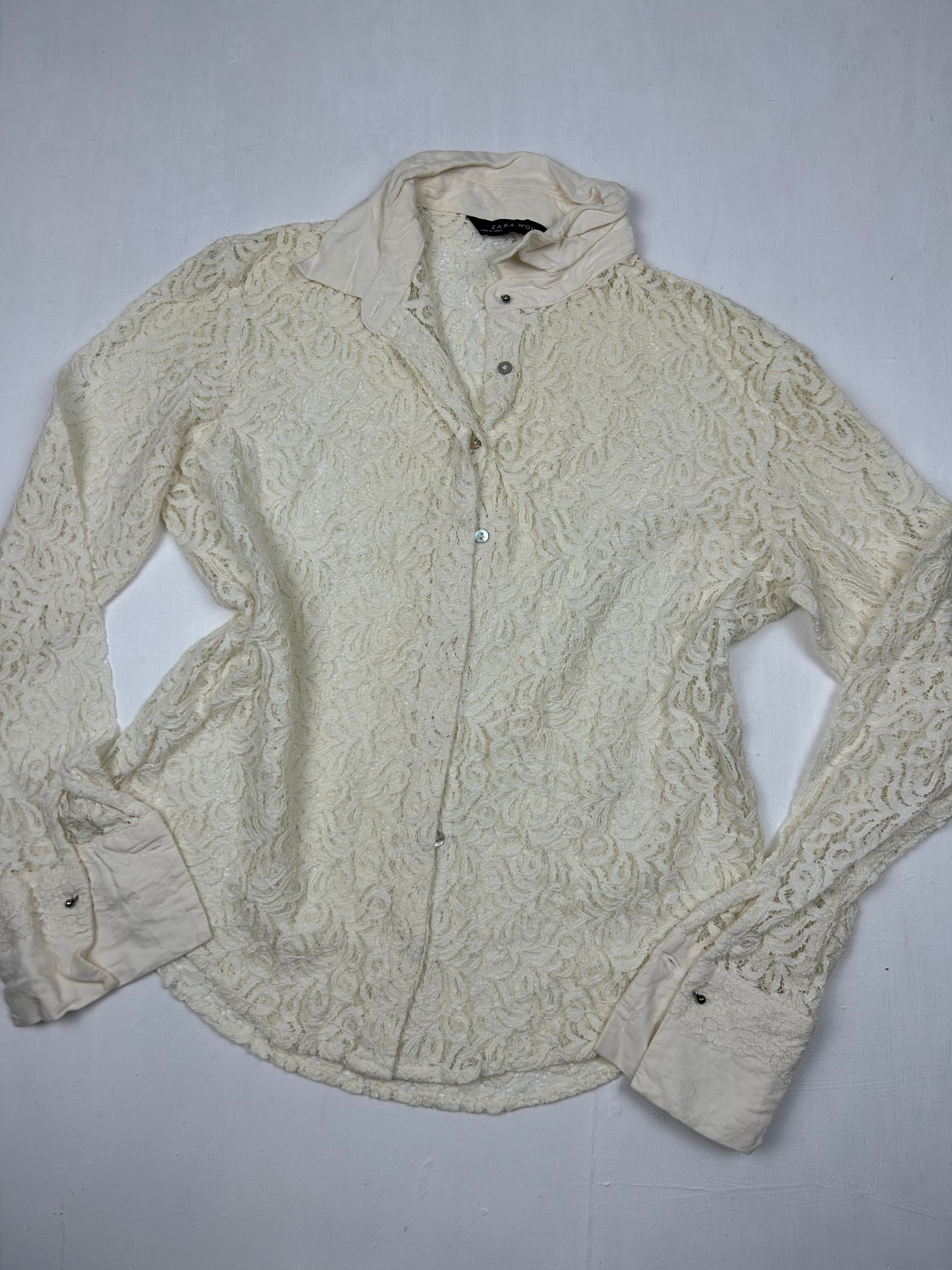 Cream white lace mesh long sleeves shirt (S)