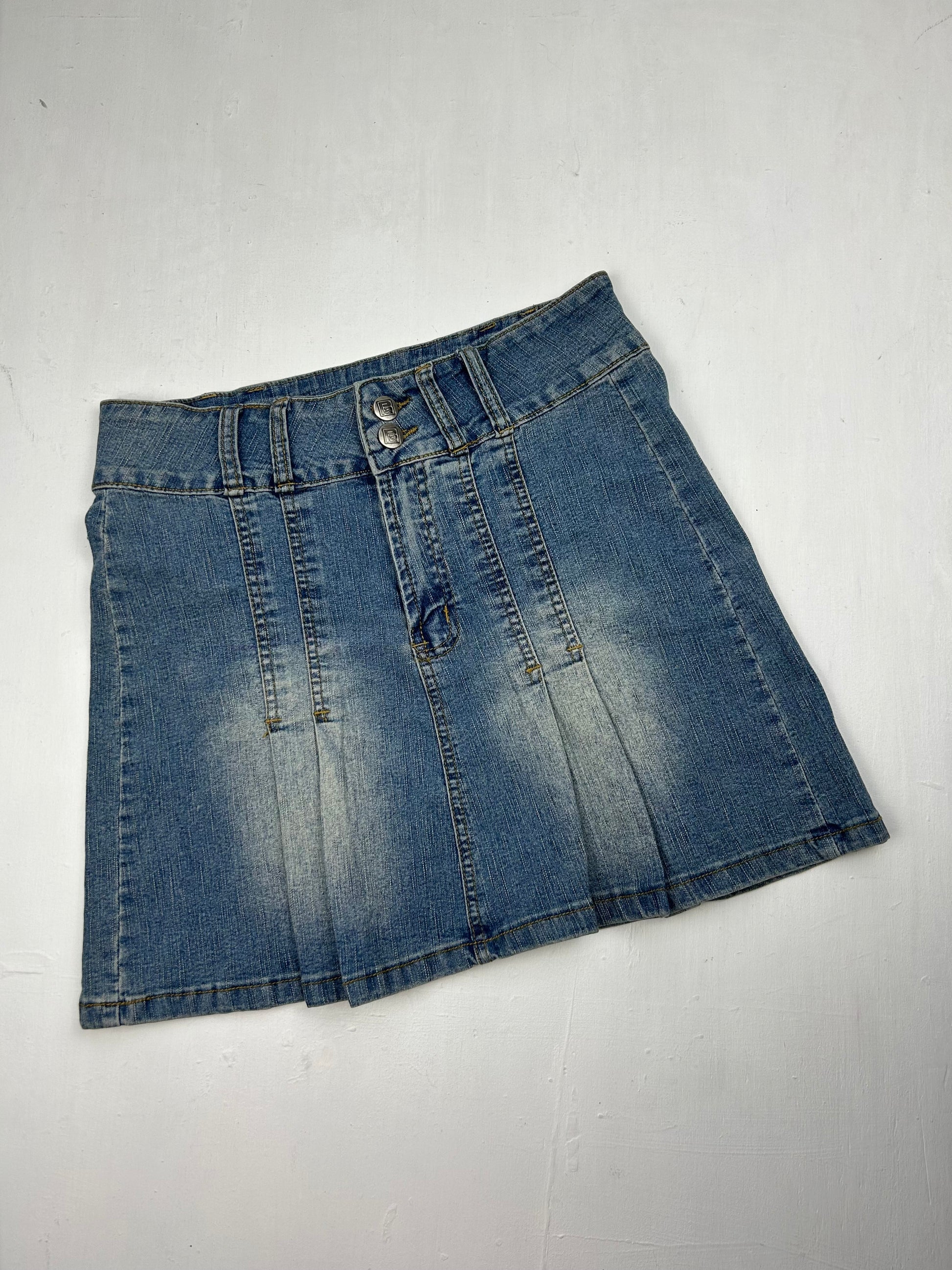 Blue denim low rise pleated mini skirt (S/M)