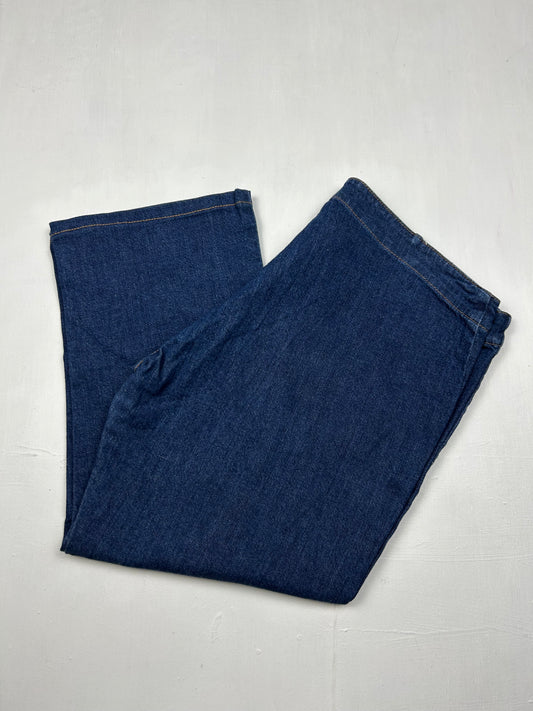 Blue low waist capri pants (M)