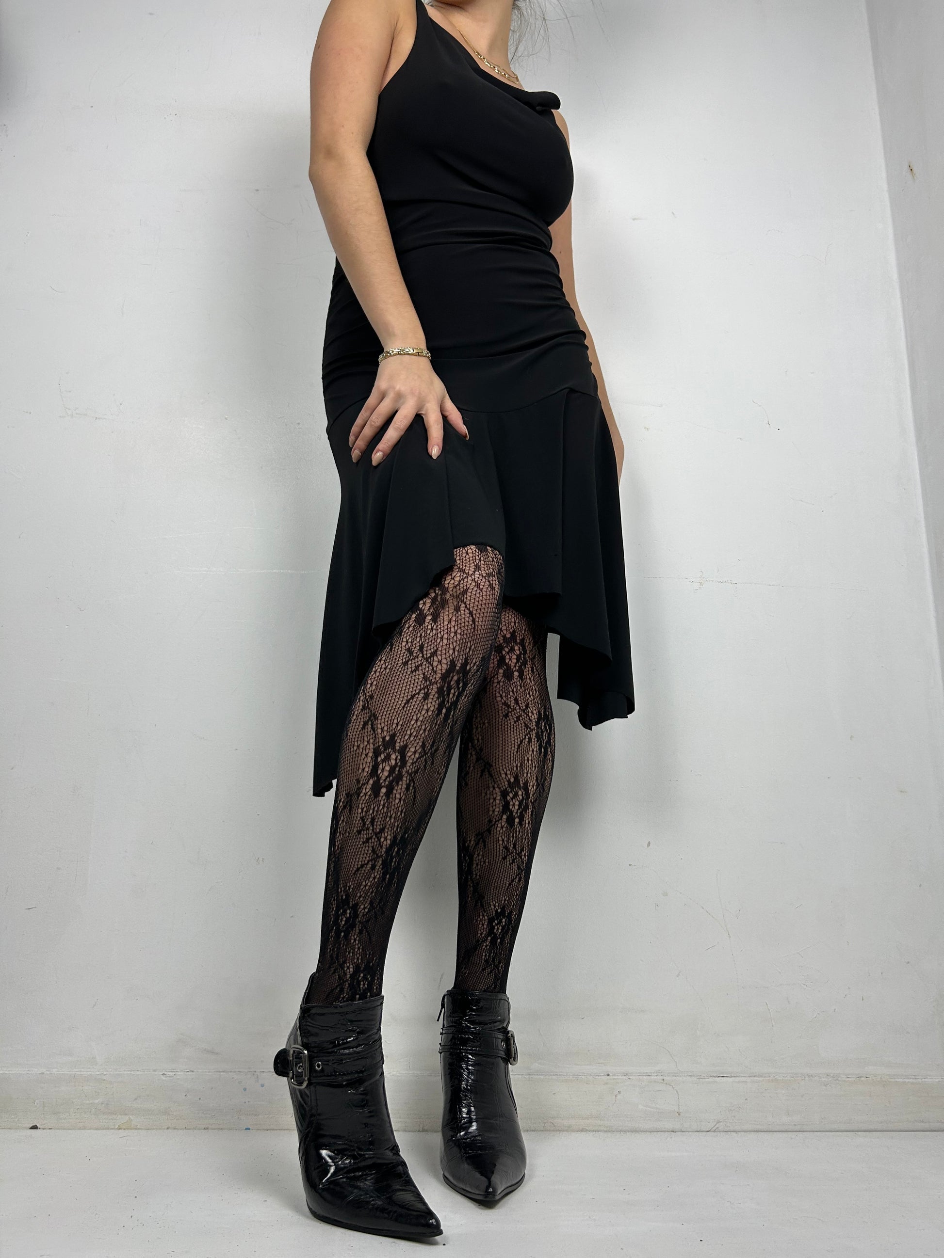 Black asymmetric stretchy mid dress (S/M)