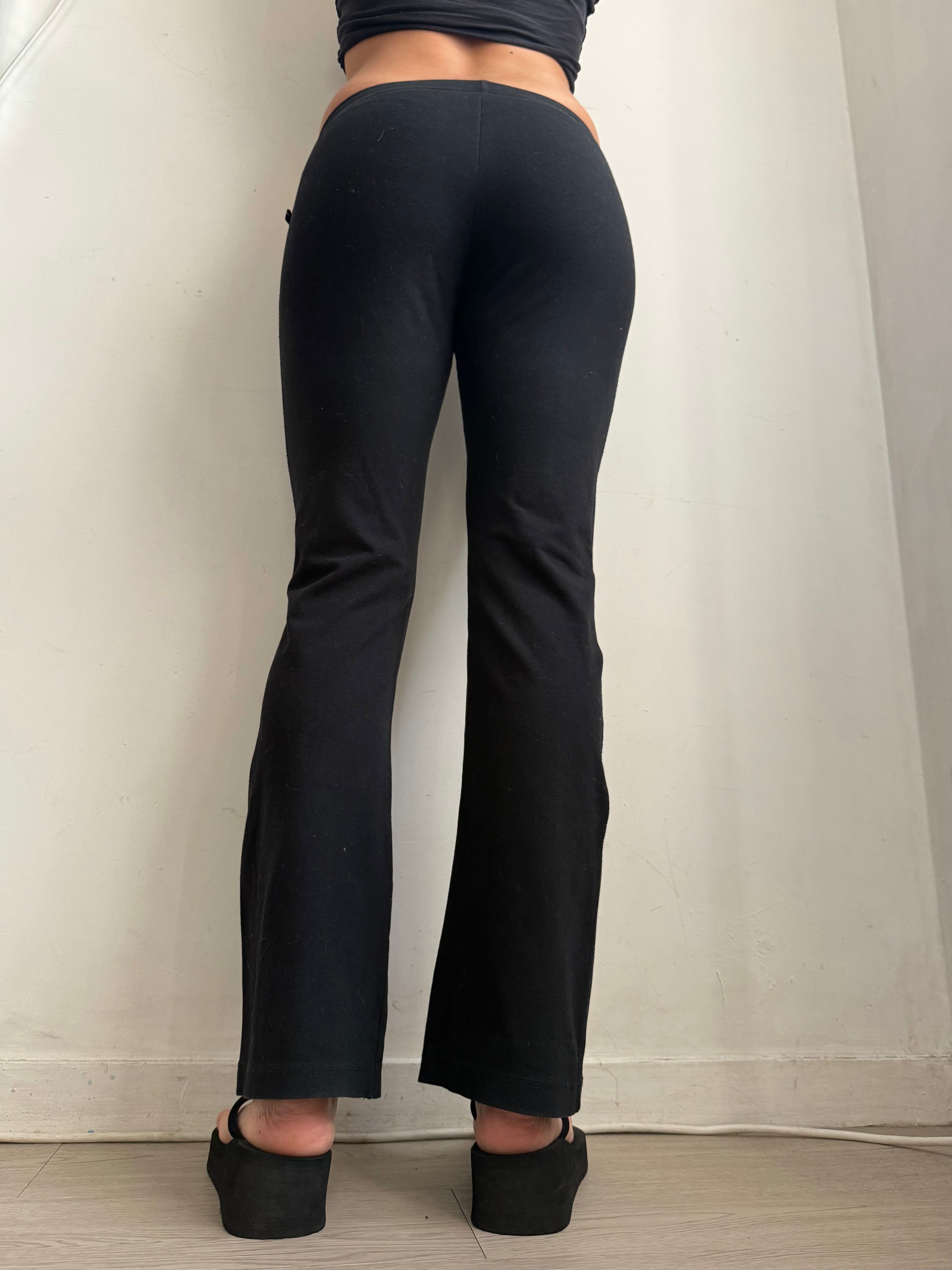 Black low rise yoga cotton pants (M)