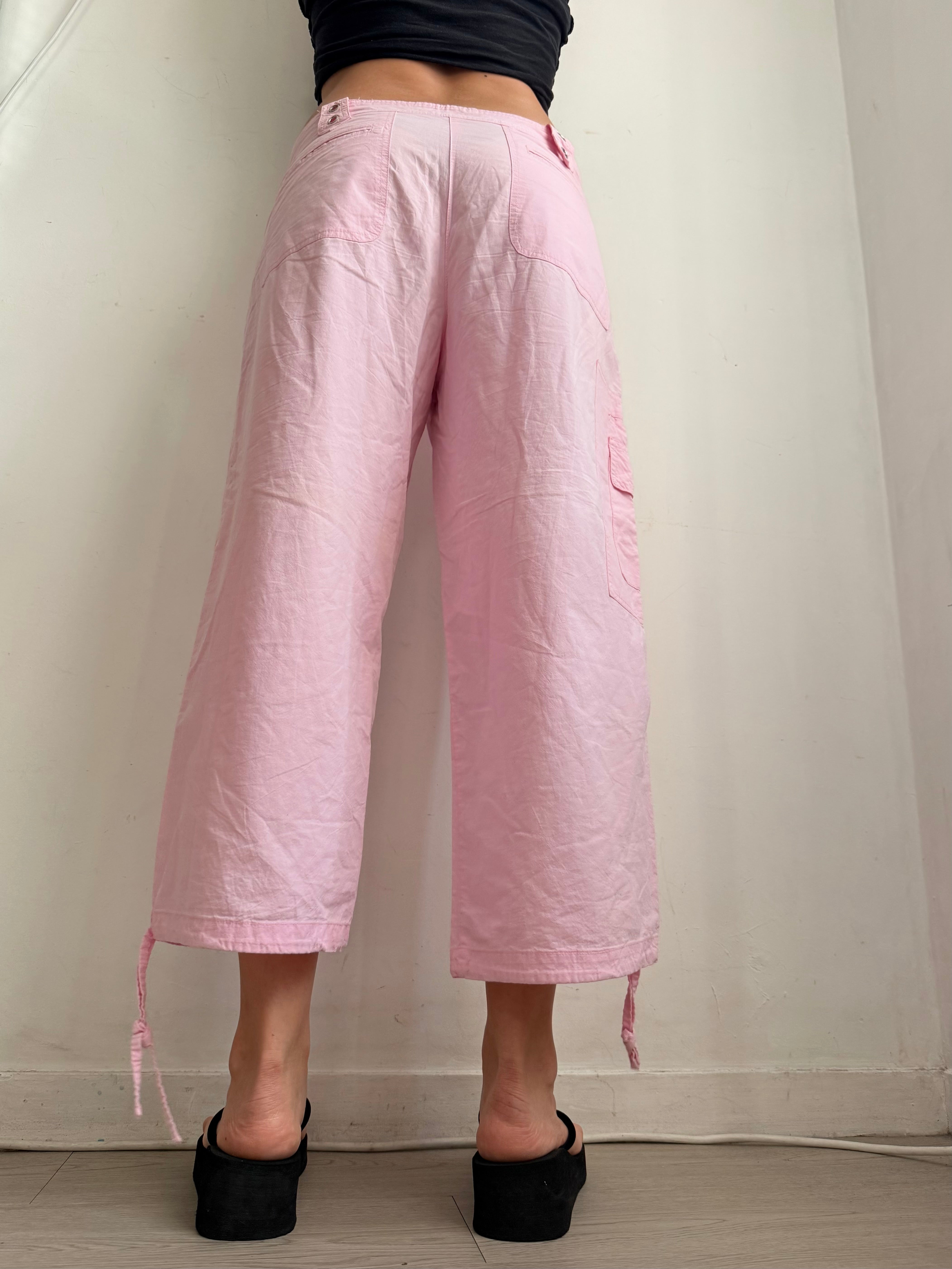 Pink baggy capri pants (L)