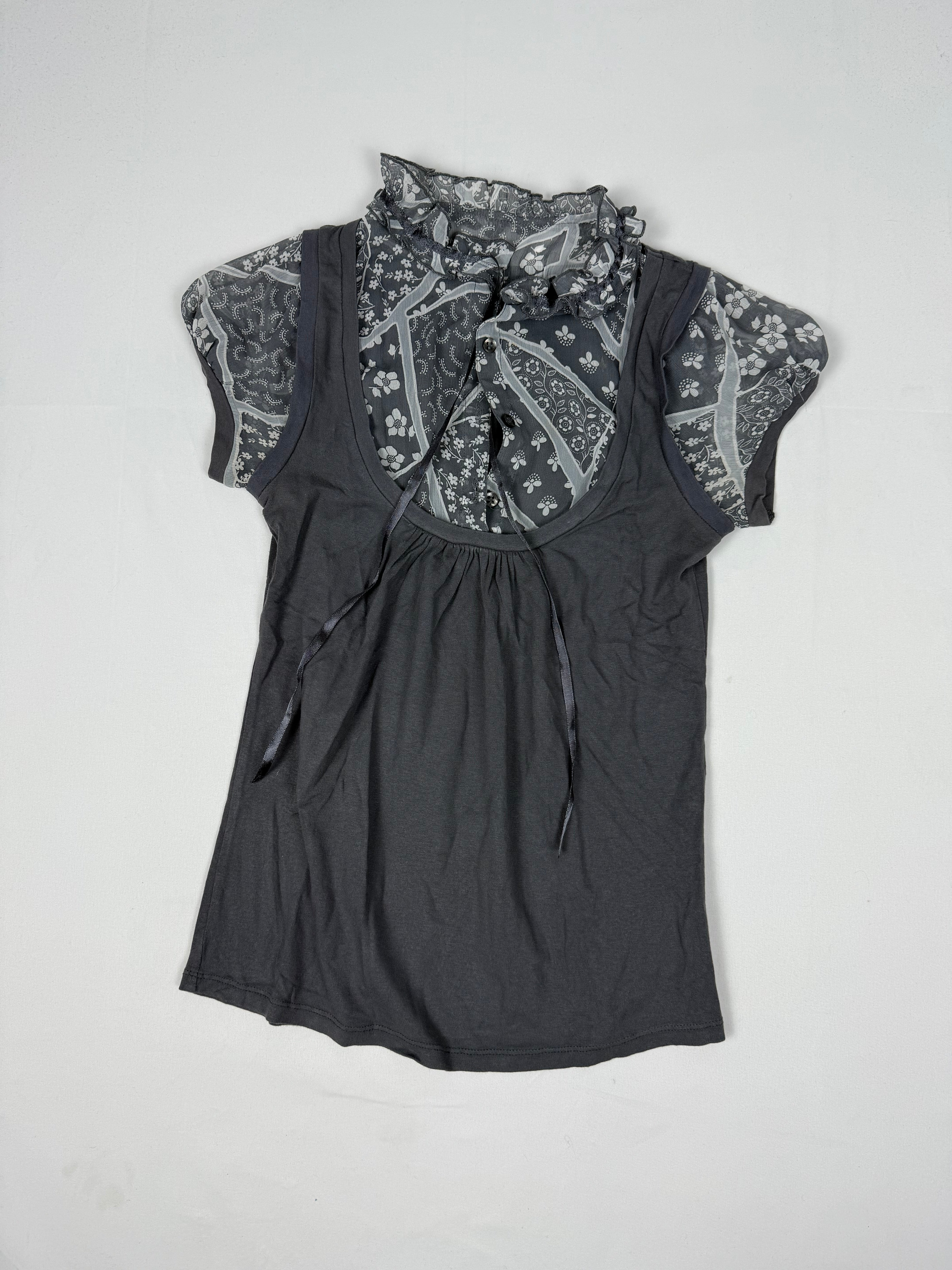 Grey top 2 in 1 short sleeves shirt (S)