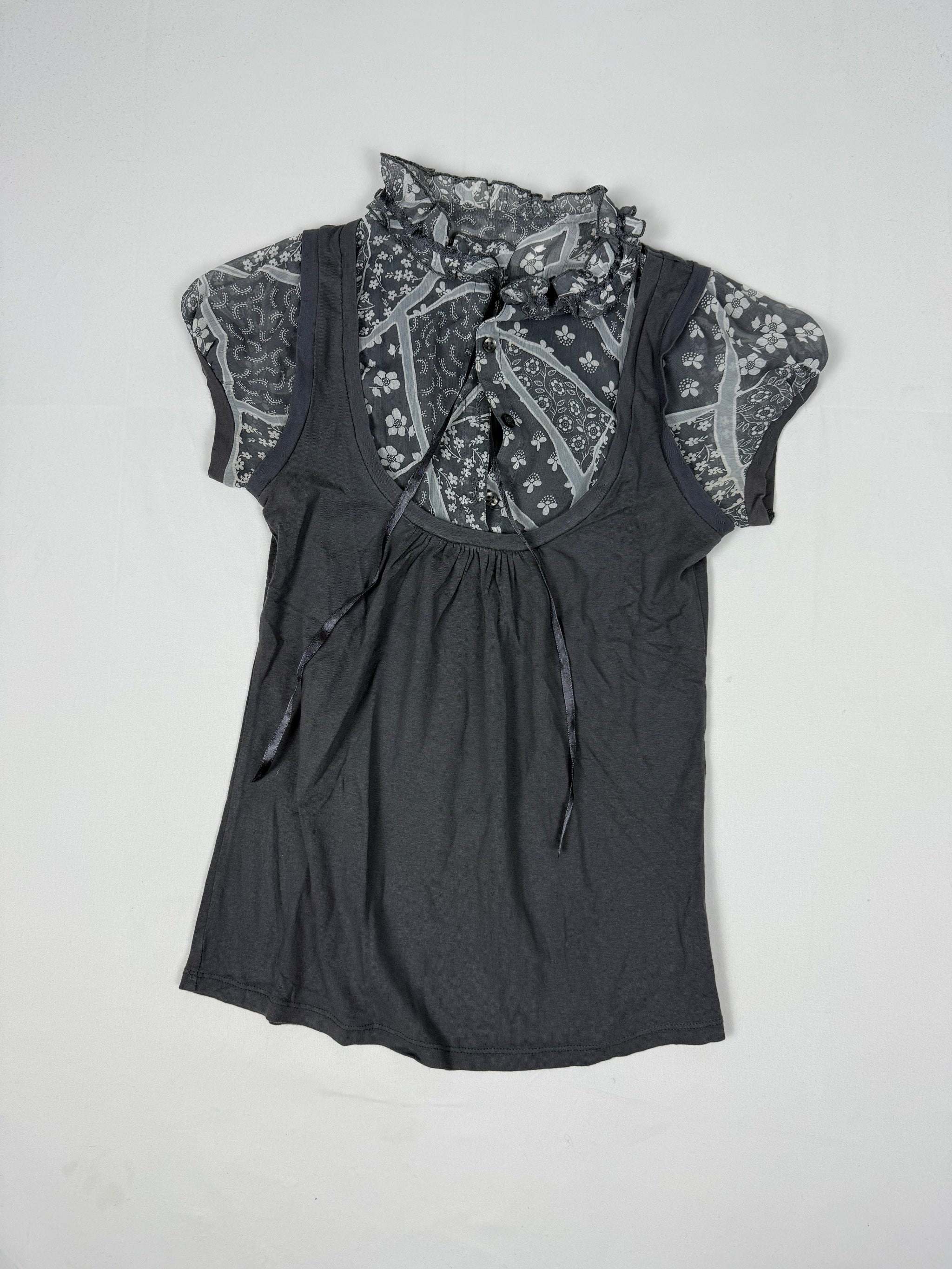 Grey top 2 in 1 short sleeves shirt (S)