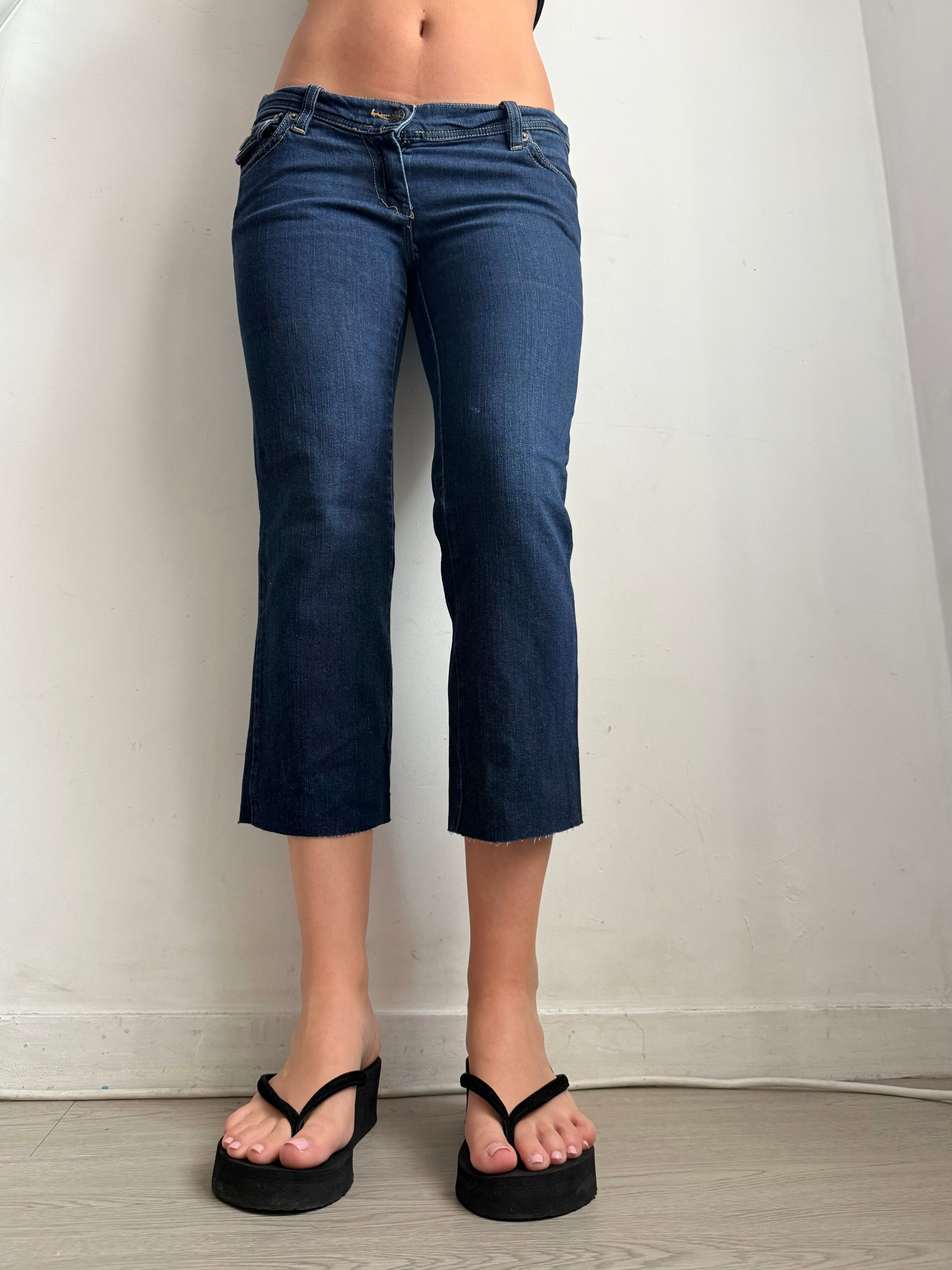 Navy denim ultra low rise capri pants (S)