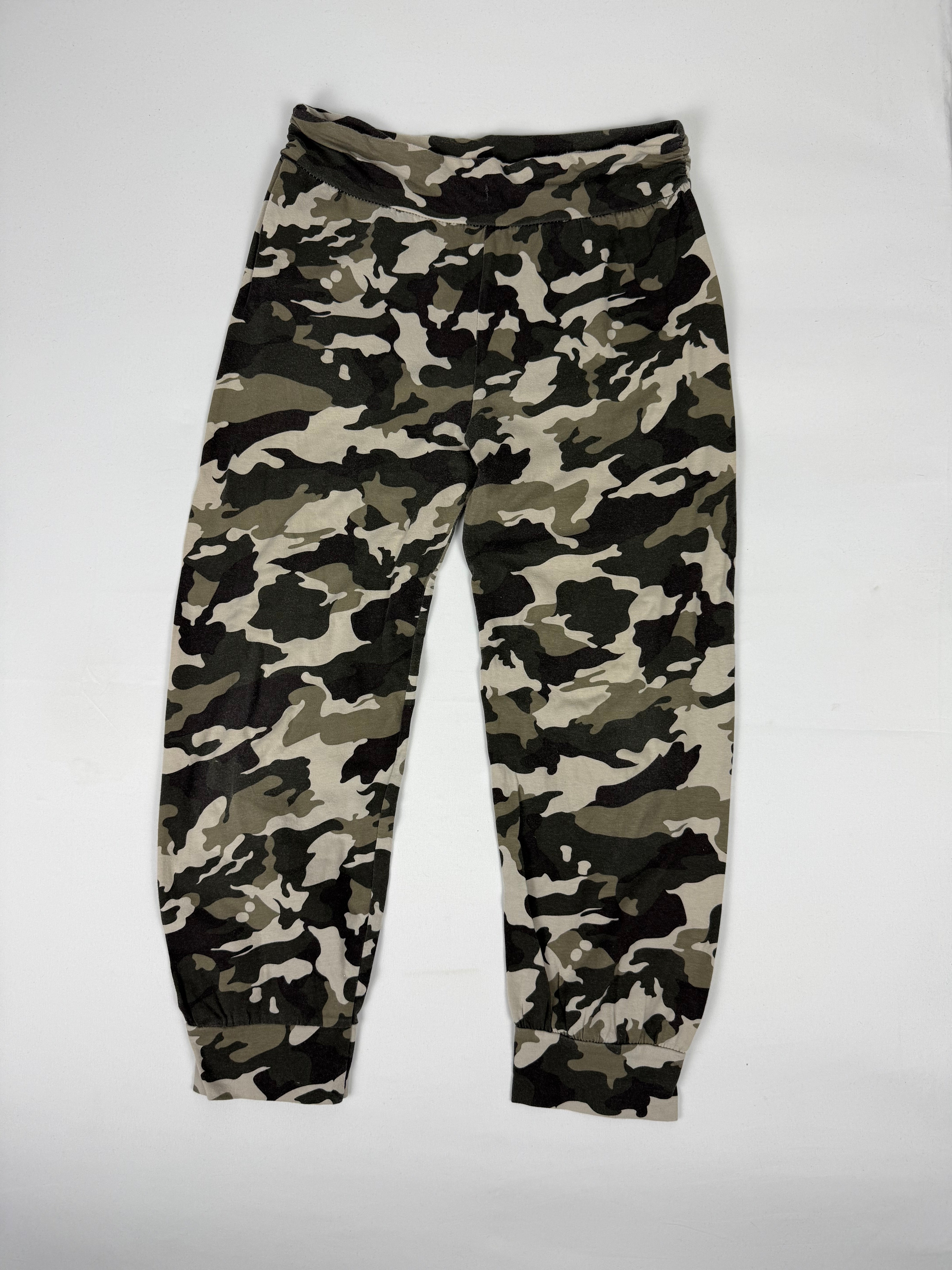 Khaki camo activewear capri pants (L)