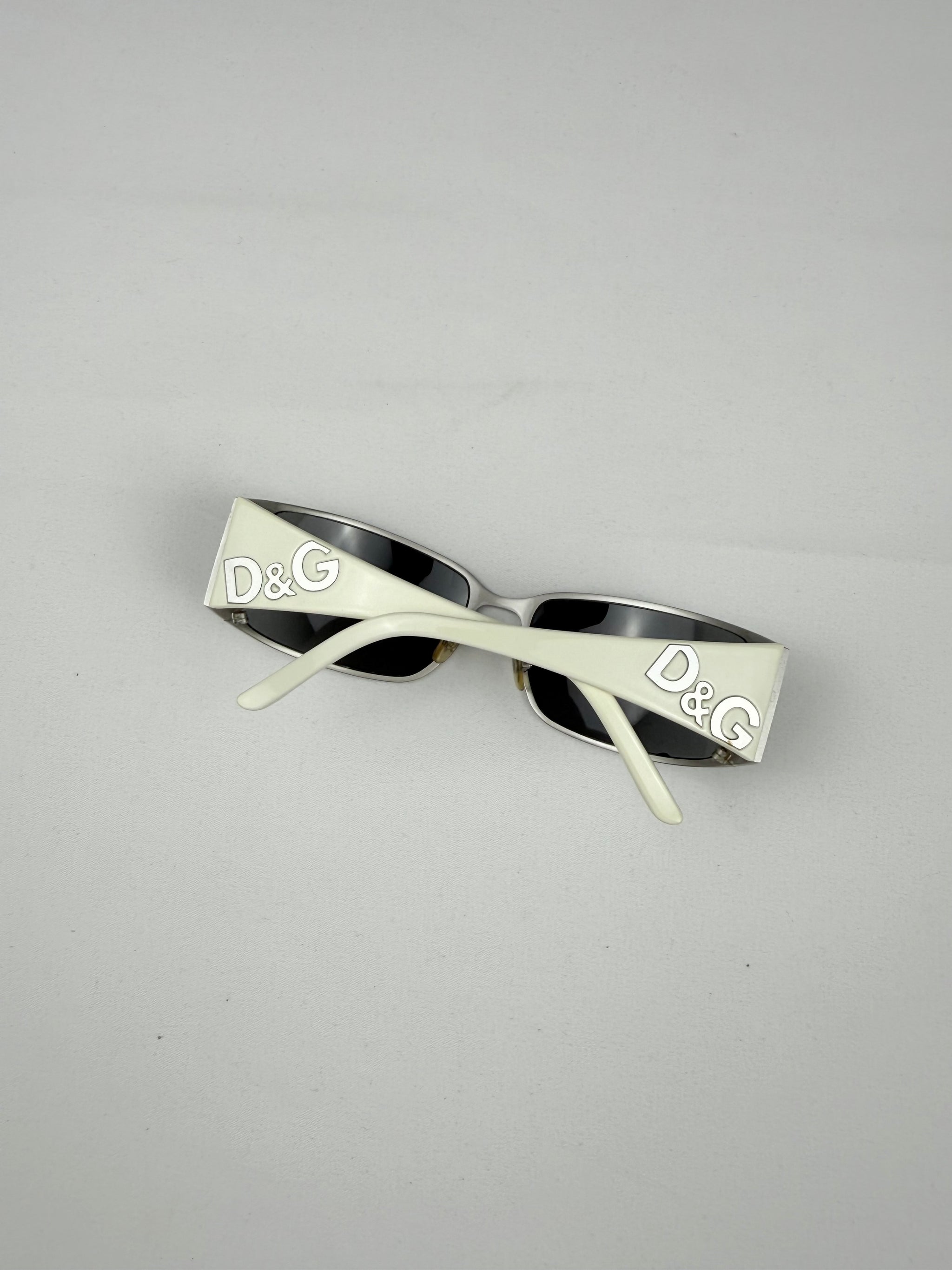 White & silver logo sunglasses
