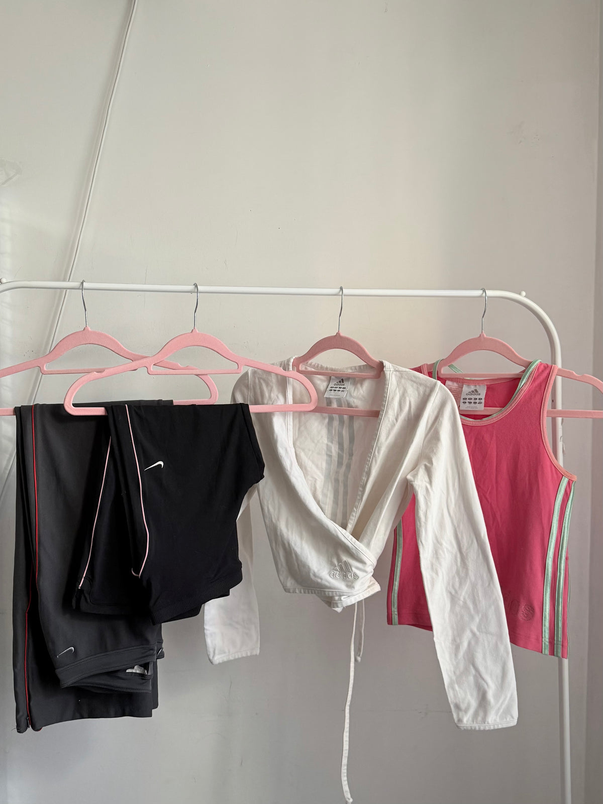 Pink activewear cotton top (XS)