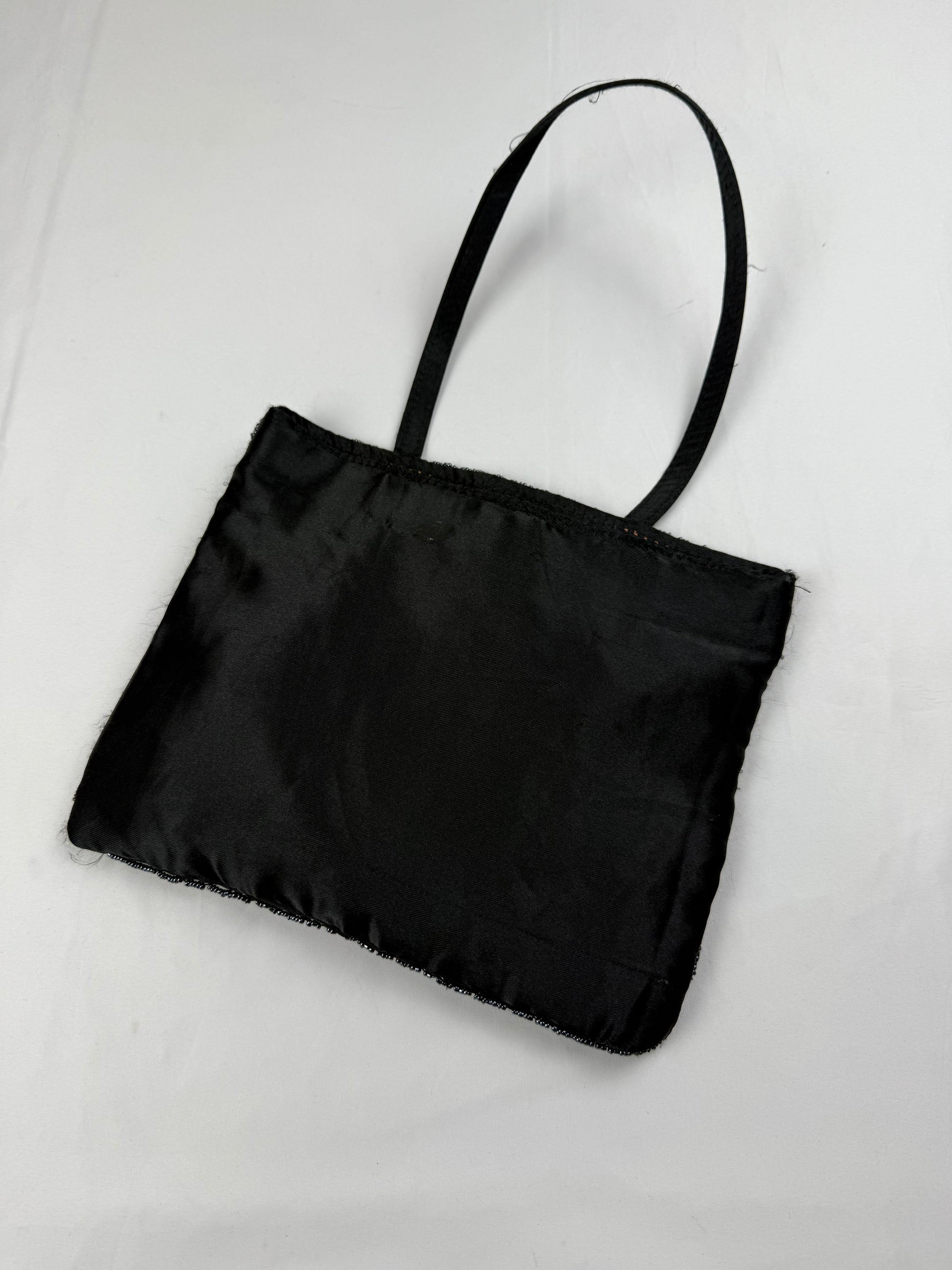 Black silky & sequins handbag (23x20cm)