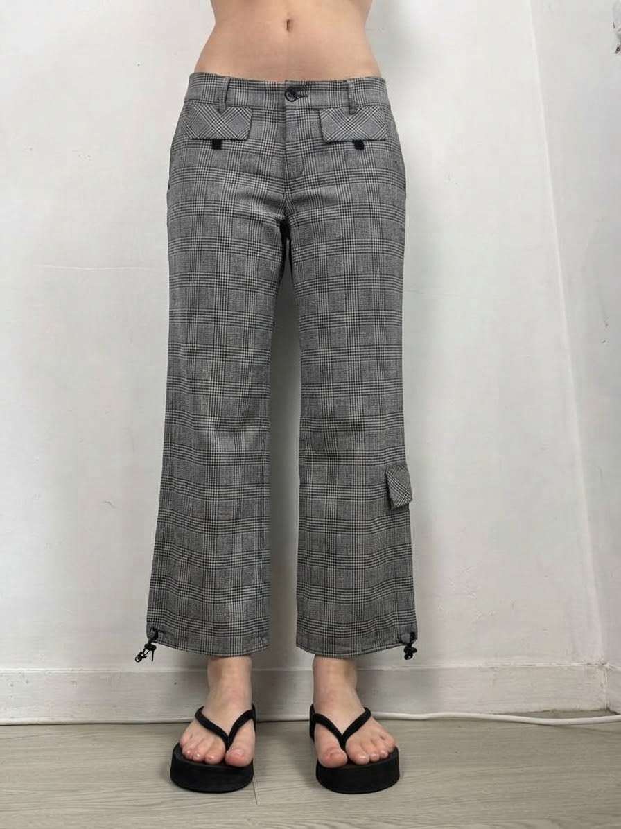 Grey check print low rise baggy pants (M)