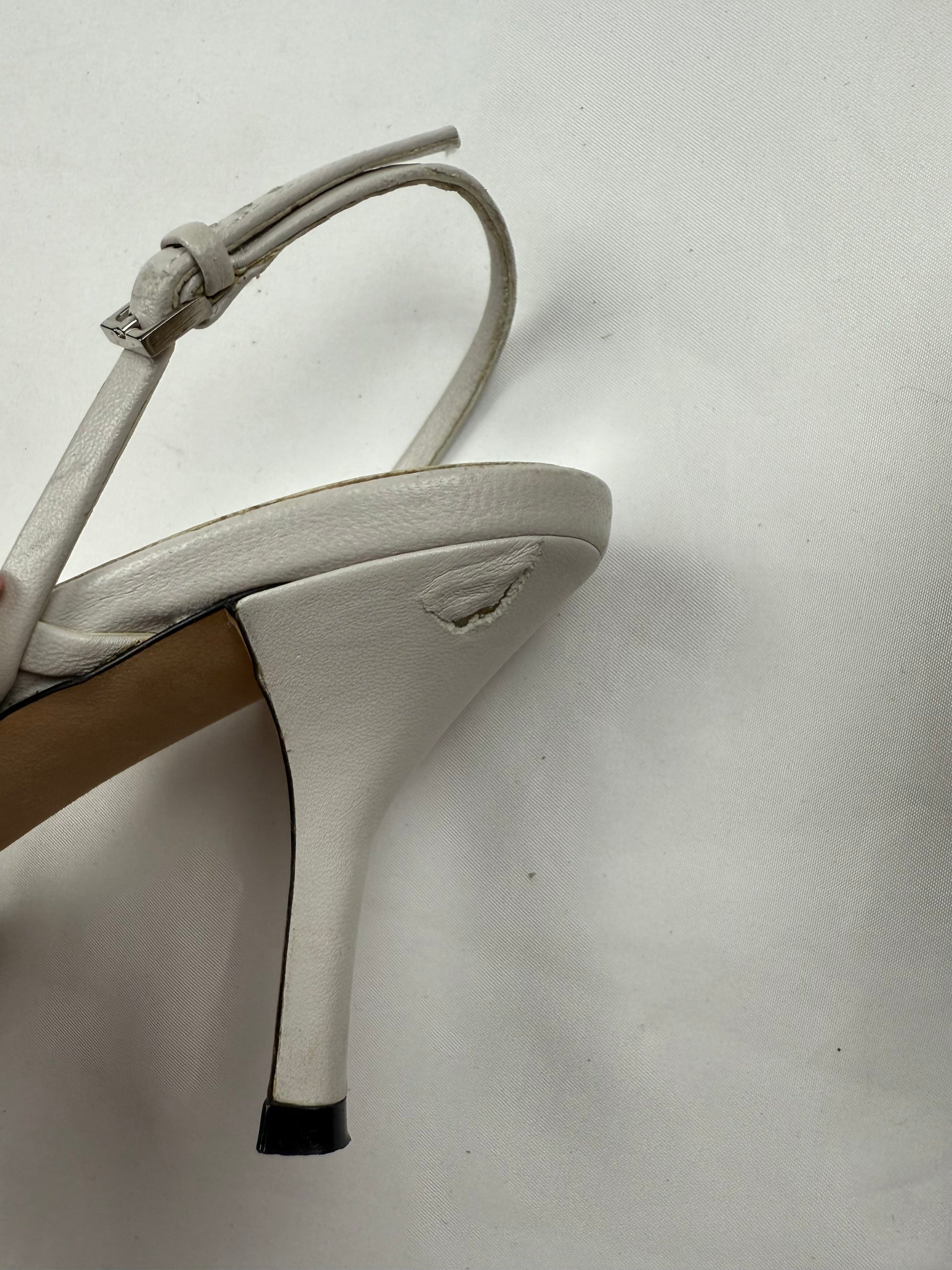 White real leather kitten heels (35/36)
