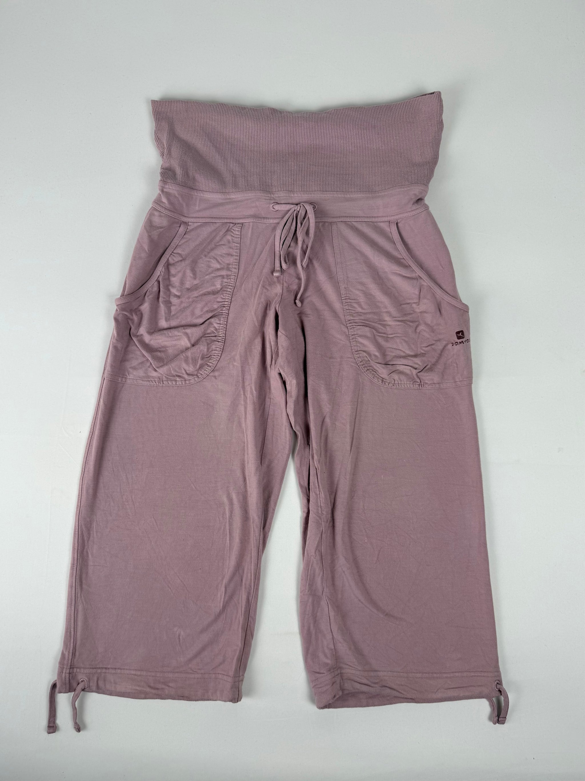 Pink activewear capri pants (S)
