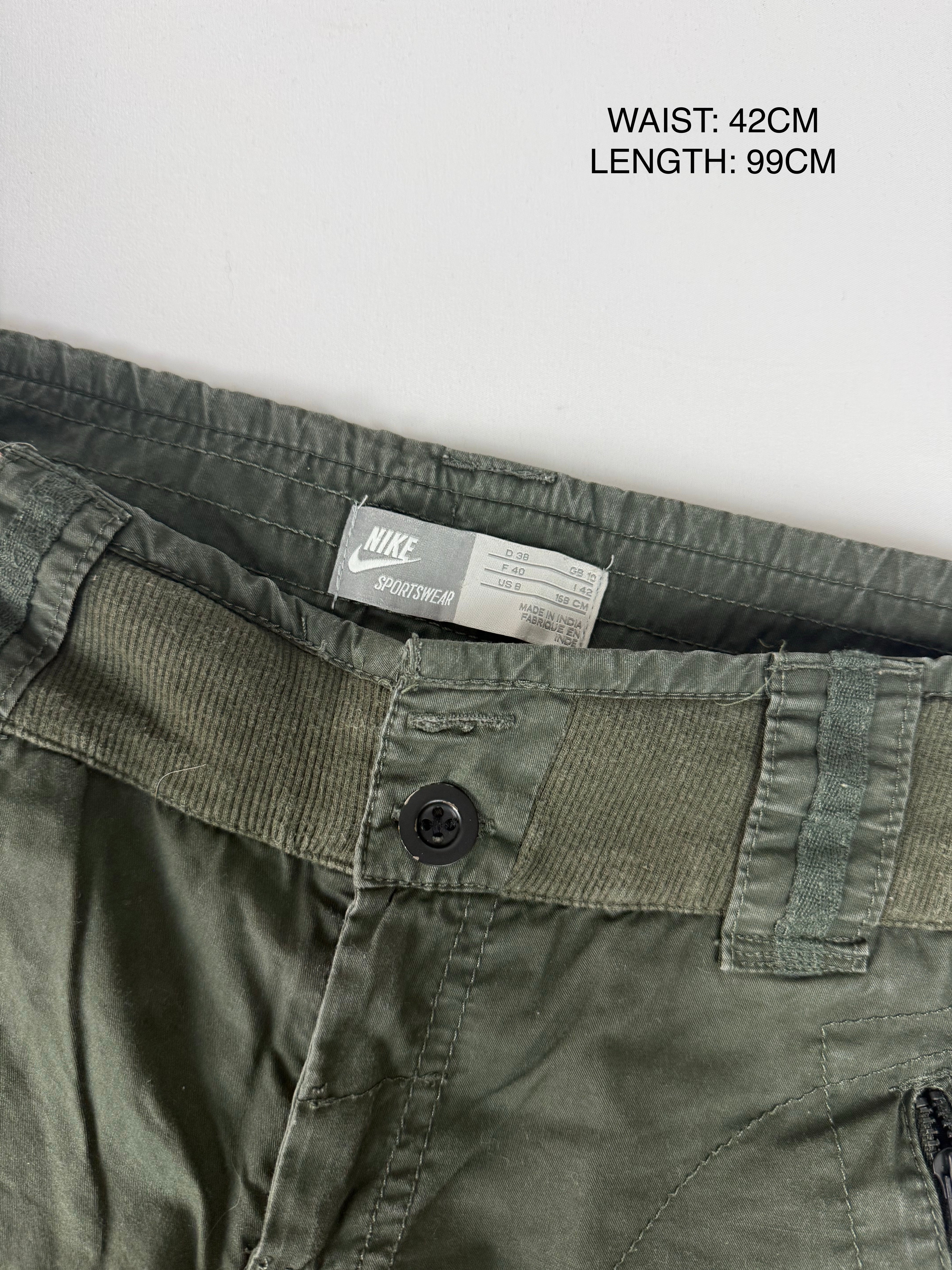 Khaki low rise baggy pants (L)