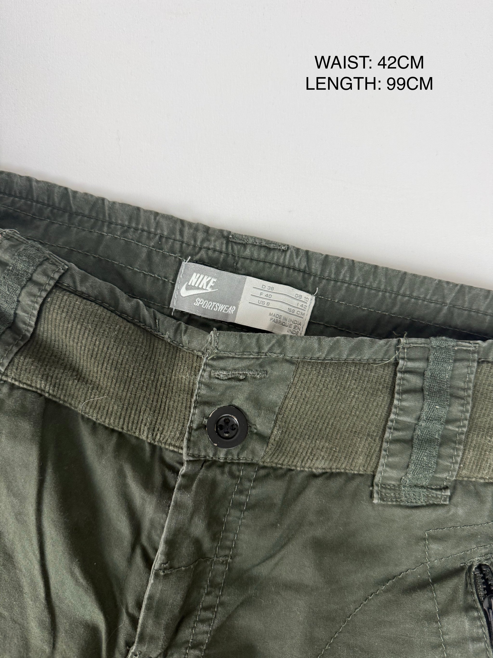 Khaki low rise baggy pants (L)