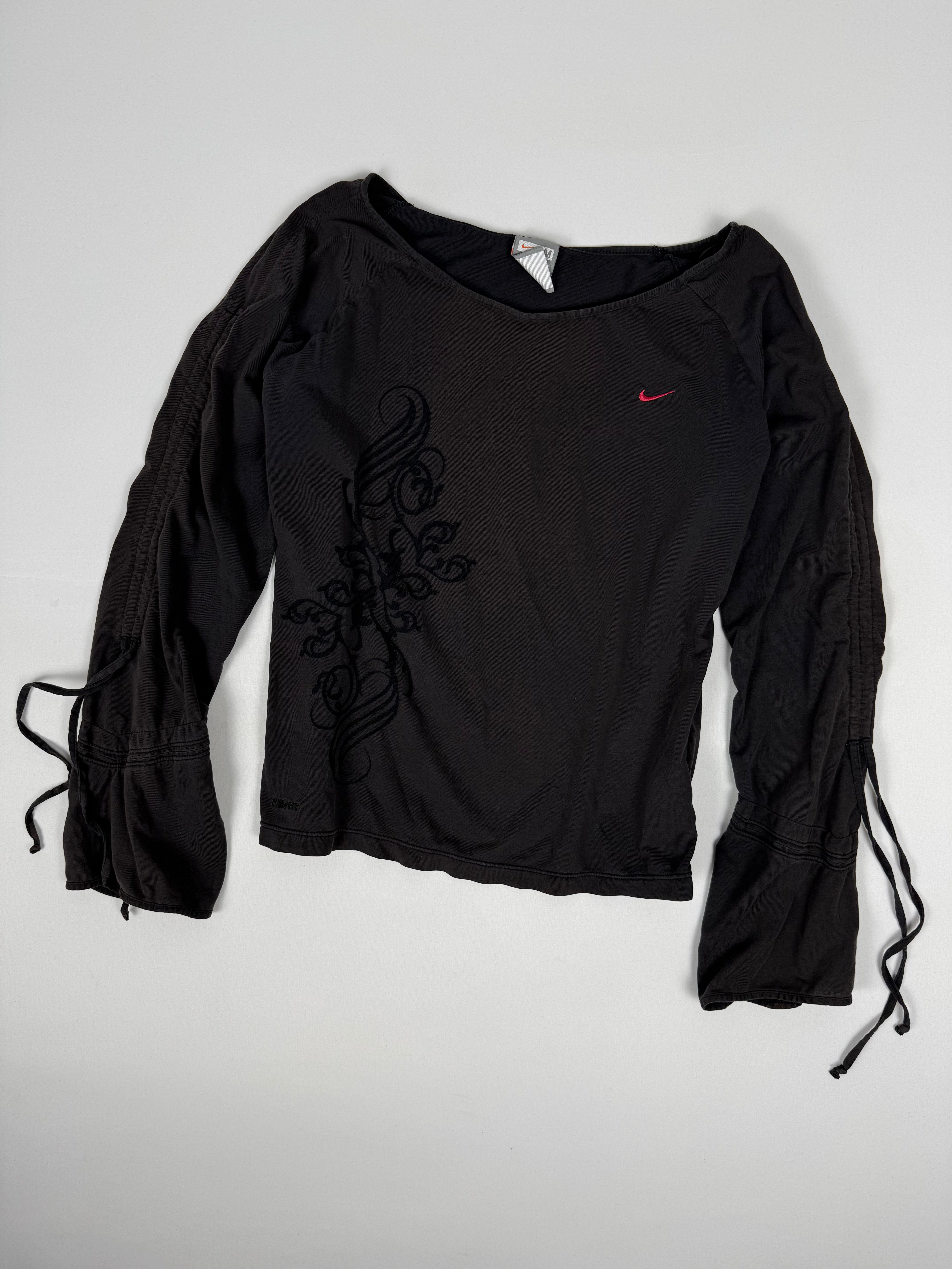 Black graphic long sleeves top (M)