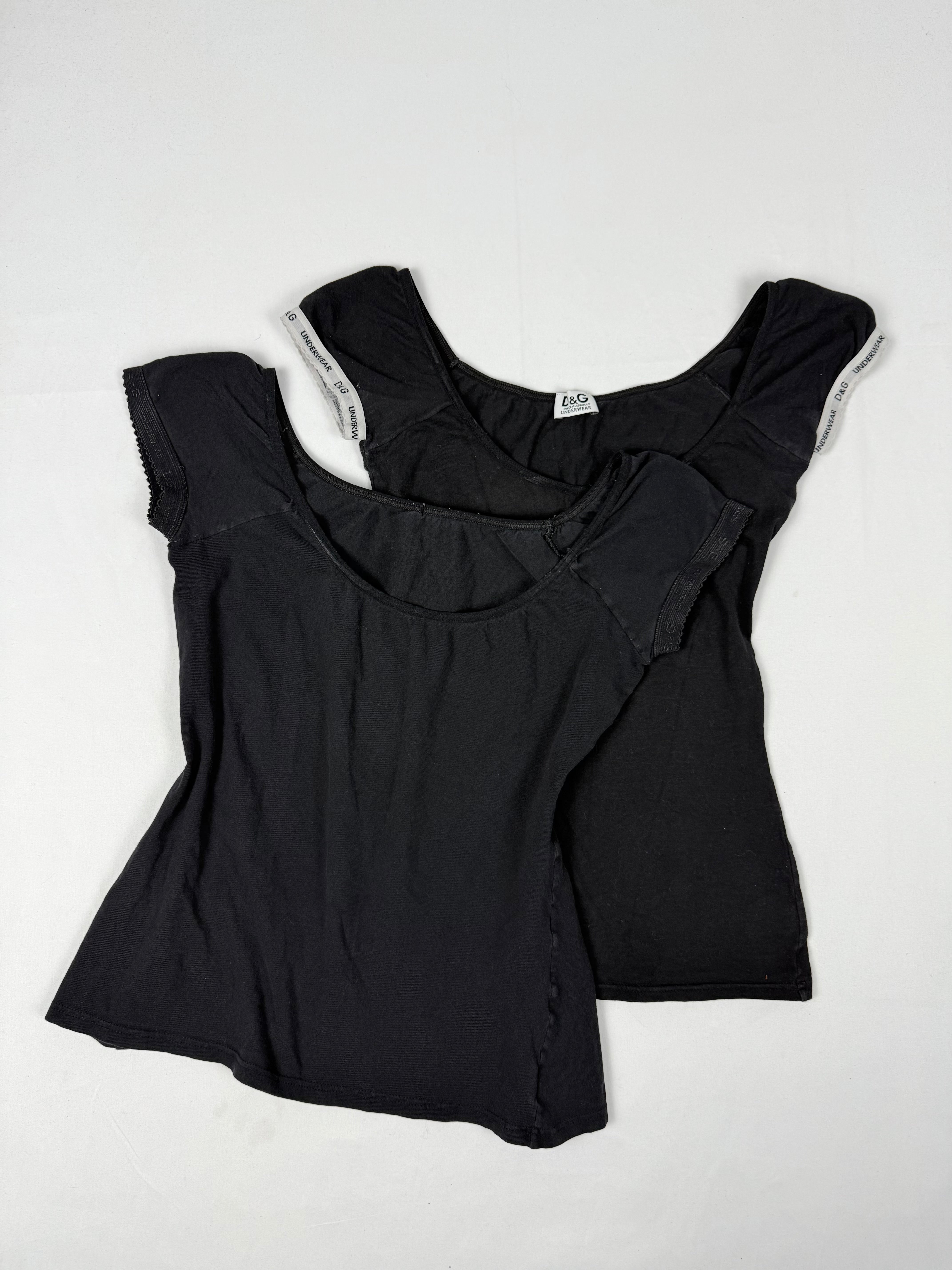 Black cotton stretchy tee (XS)