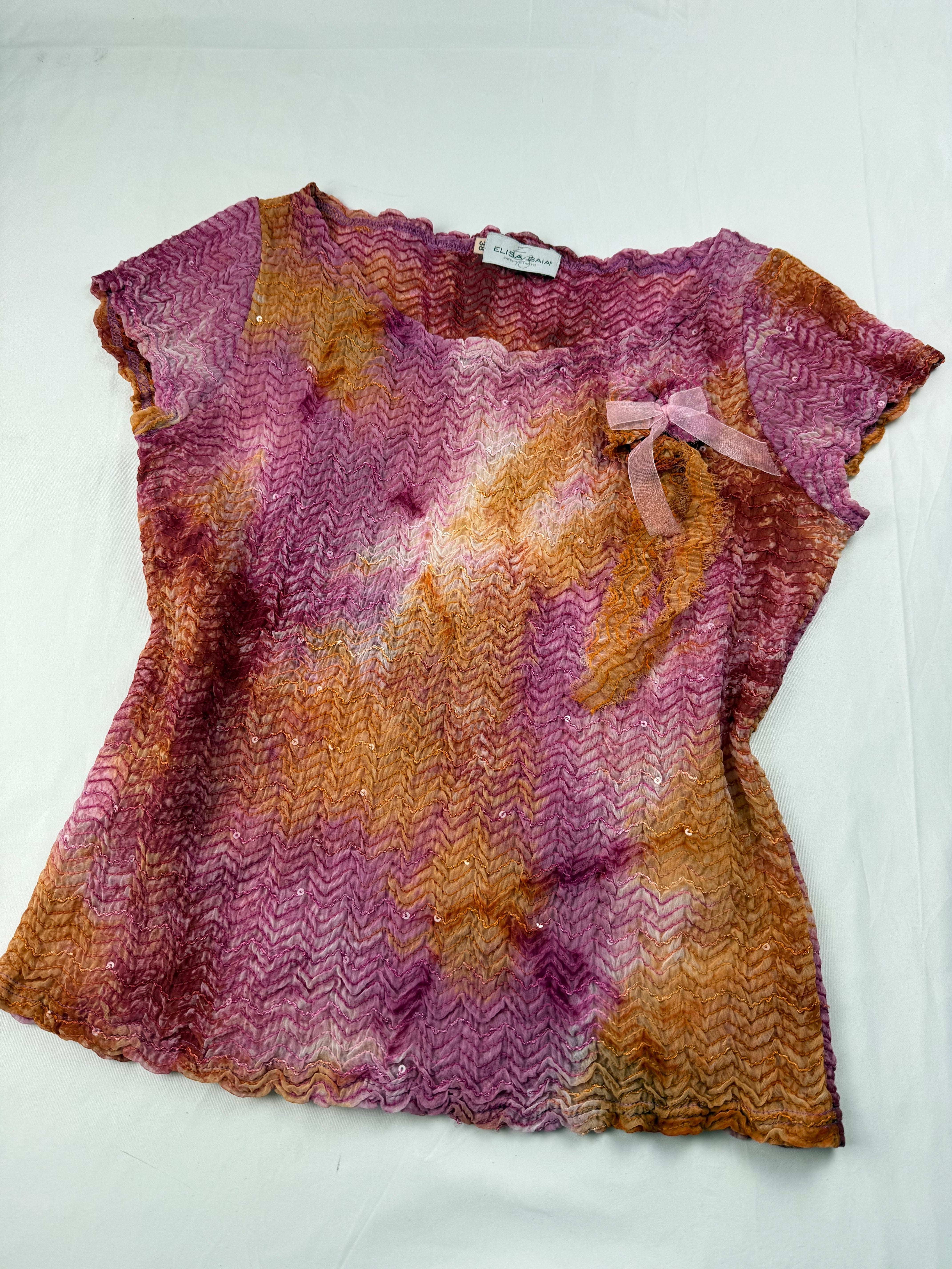 Pink ruched graphic stretchy tee (M/L)