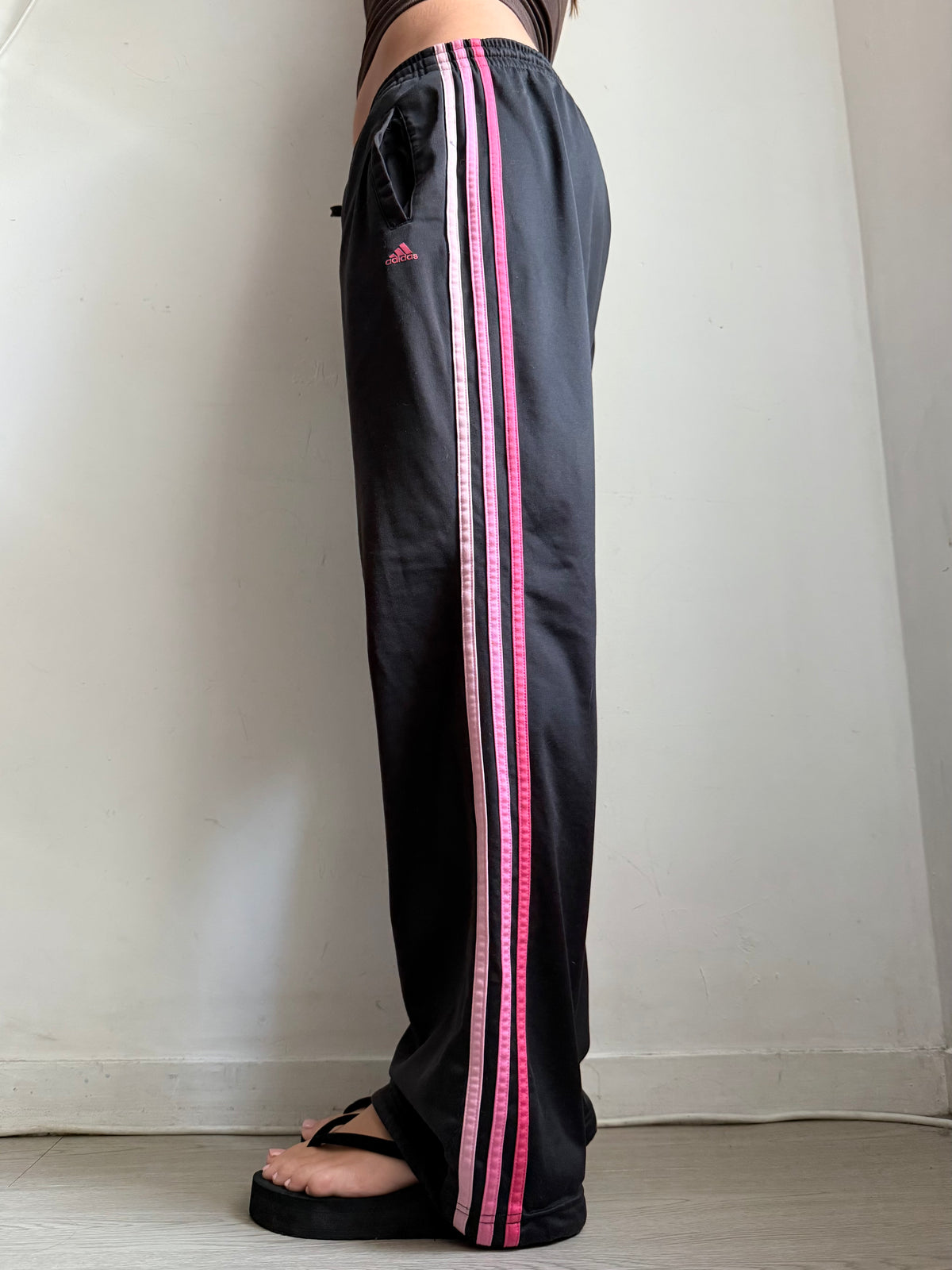 Black & pink low rise baggy pants (XL)