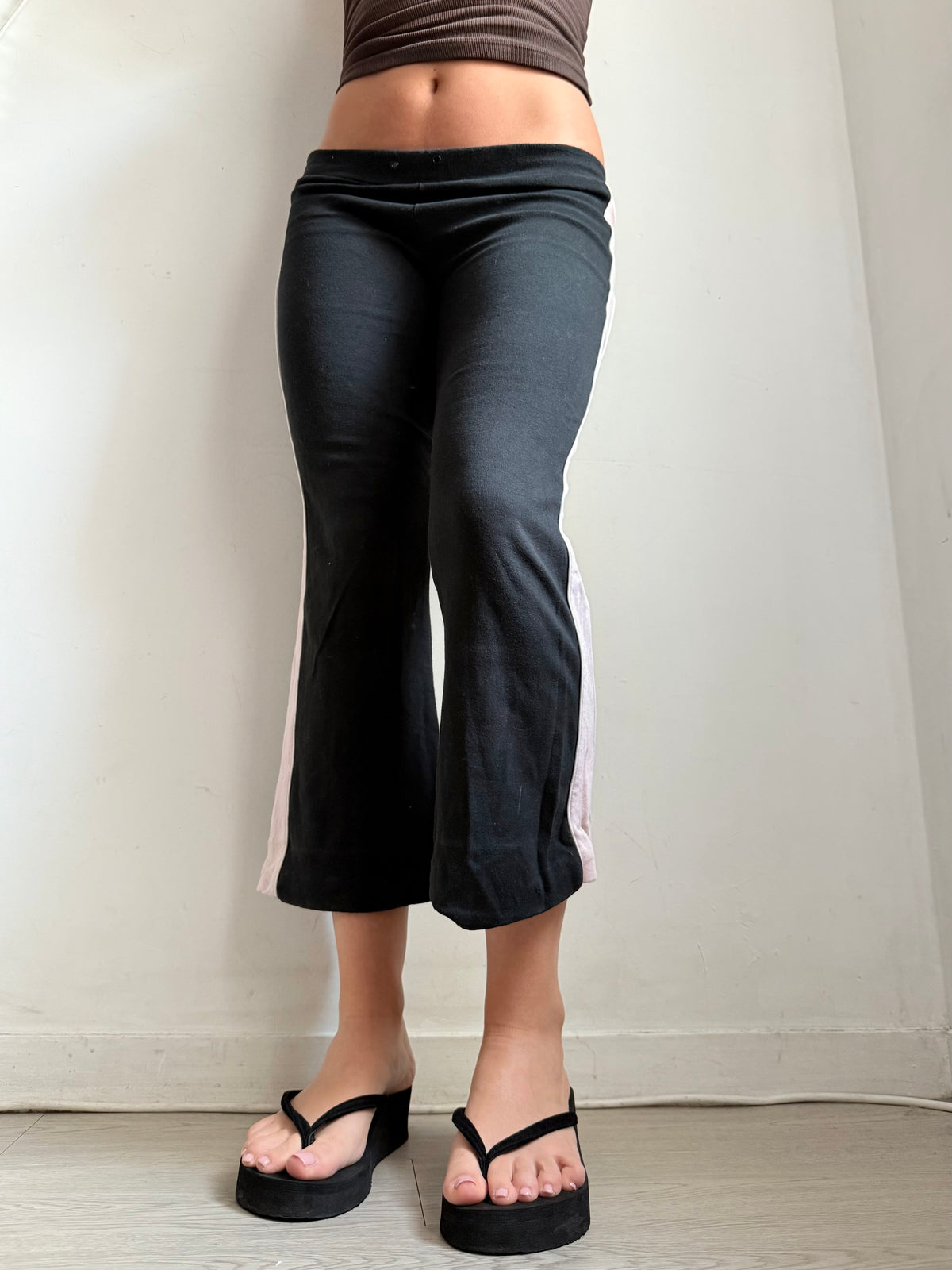 Pantalon droit taille basse en jean noir (XS)