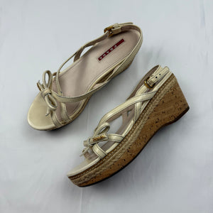 Beige real leather wedge heels (36)