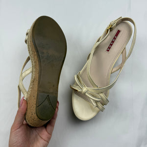 Beige real leather wedge heels (36)