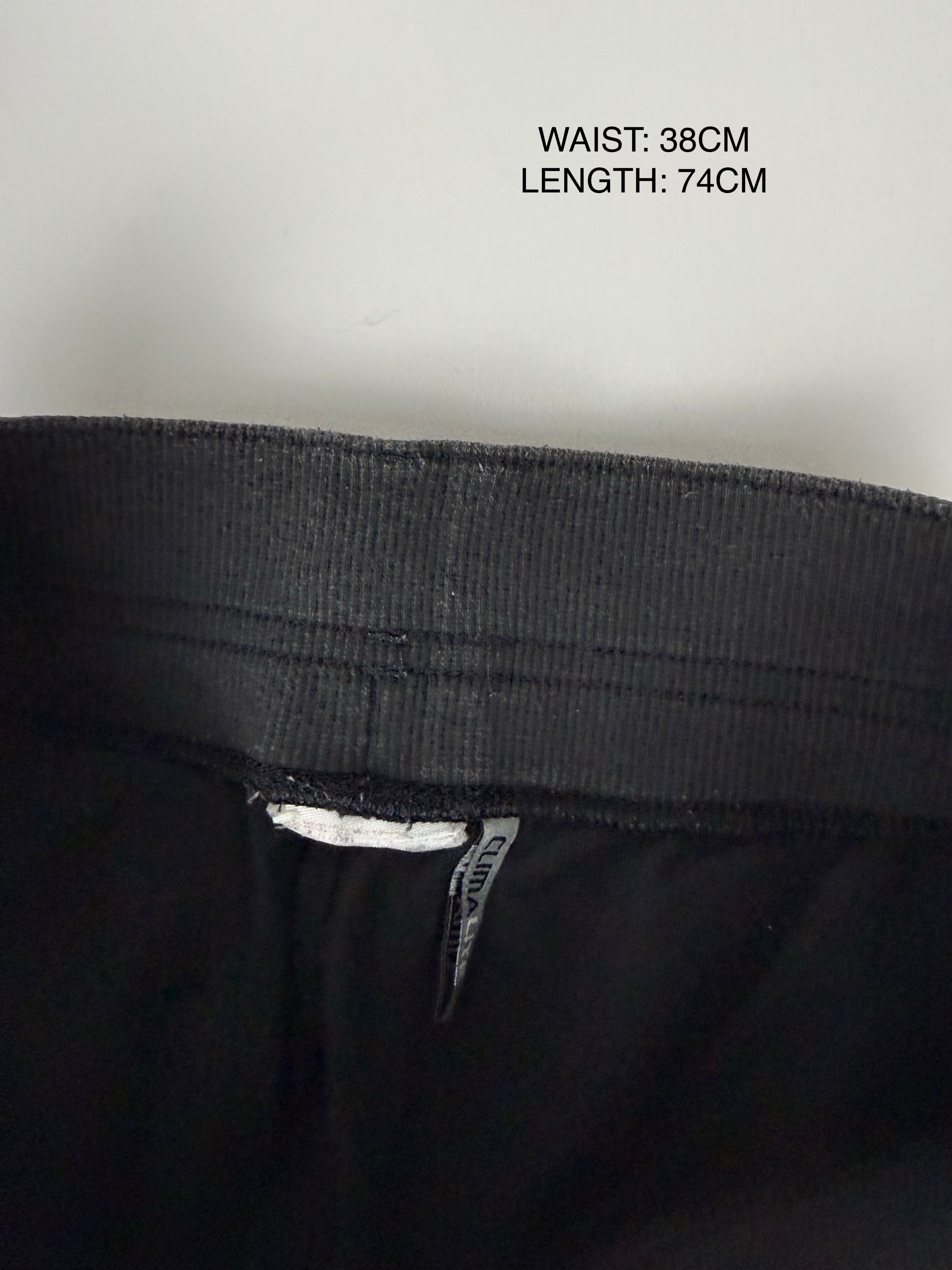 Black & purple activewear capri pants (M)