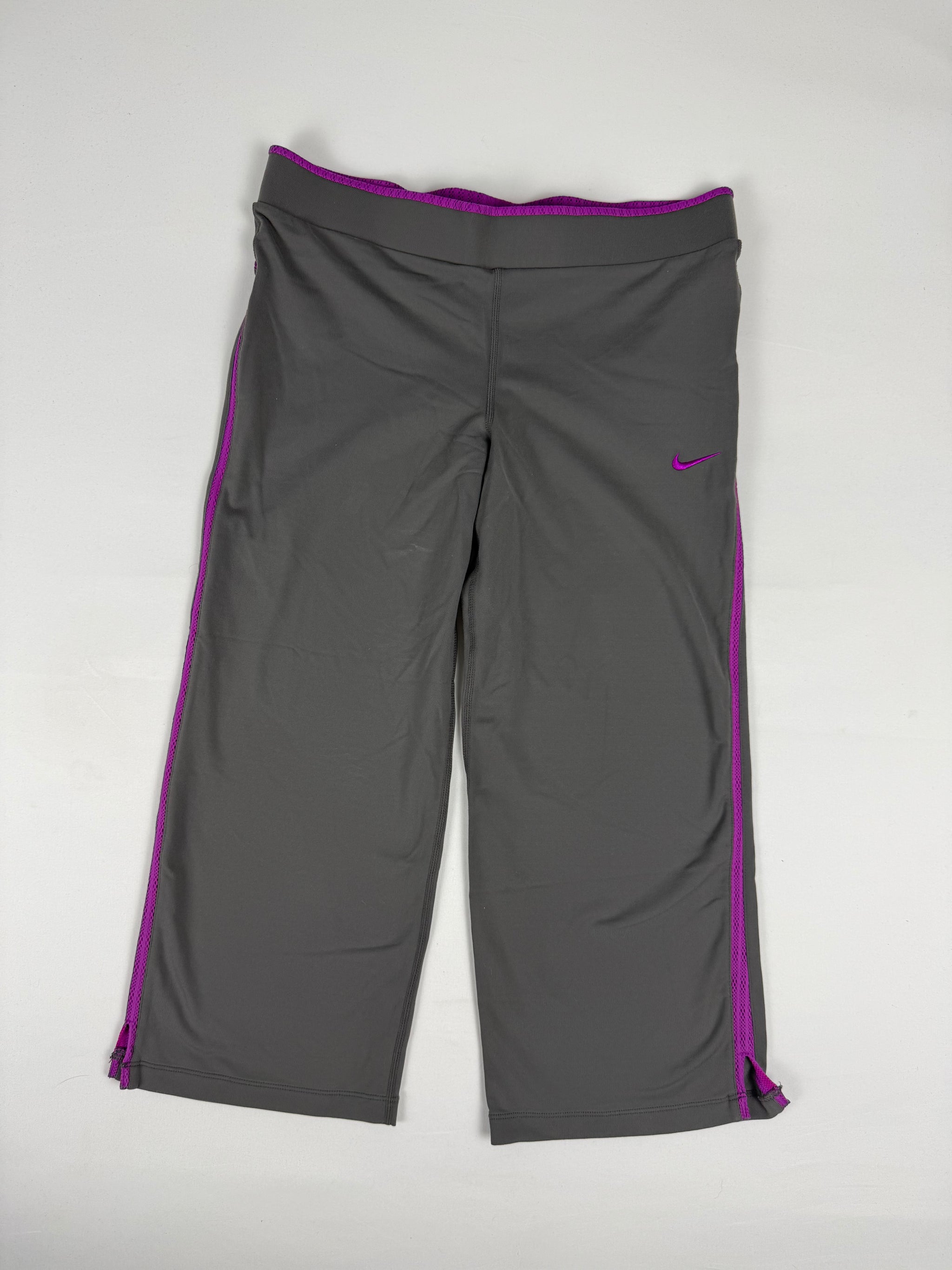 Grey activewear capri pants (M)