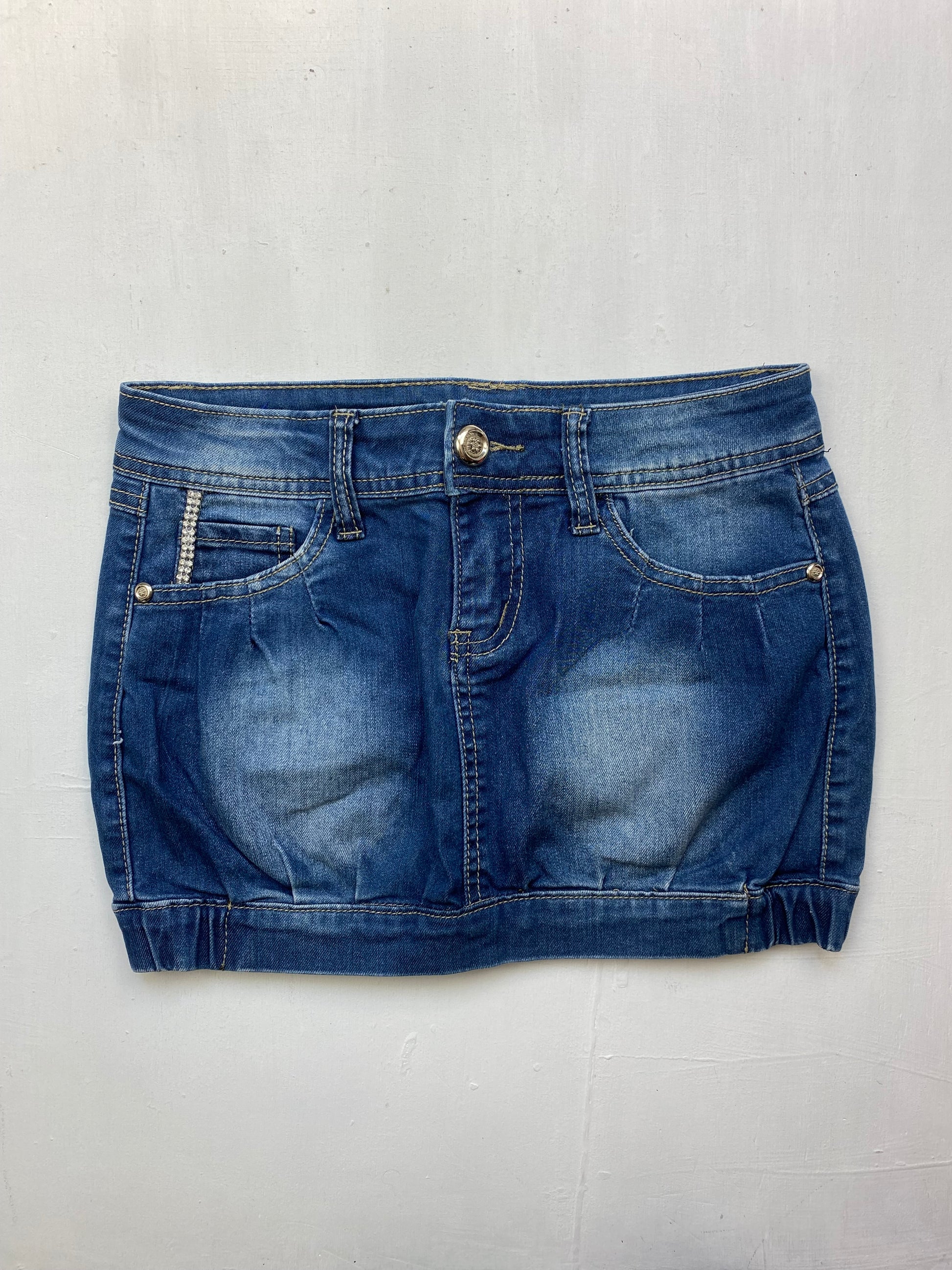 Blue denim low rise mini skirt (XS)