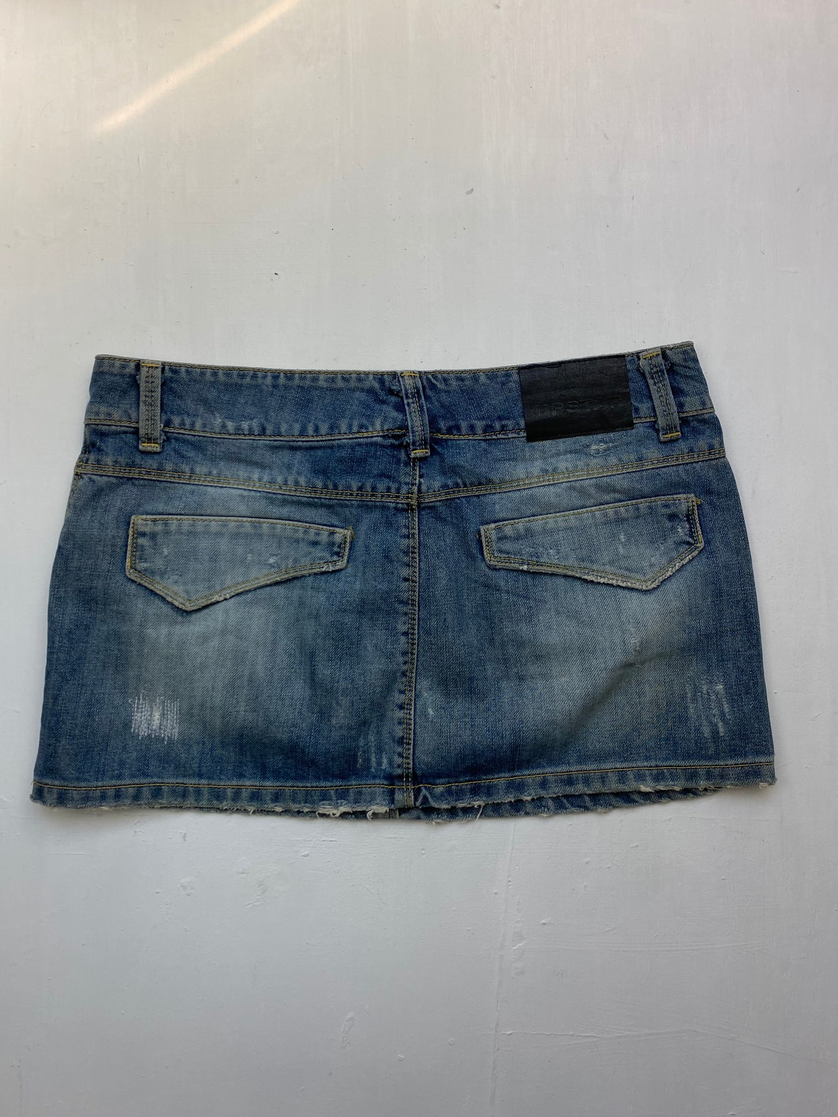 Blue denim low rise mini skirt (S)
