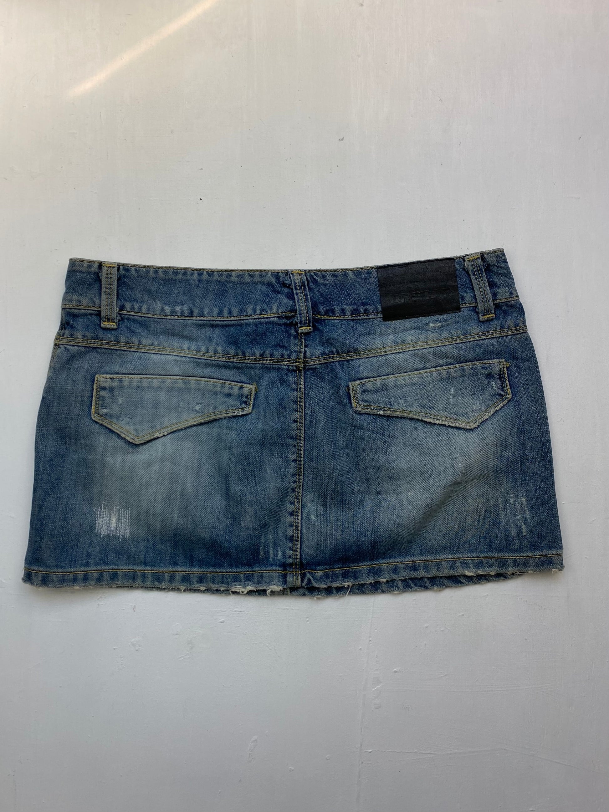 Blue denim low rise mini skirt (M)