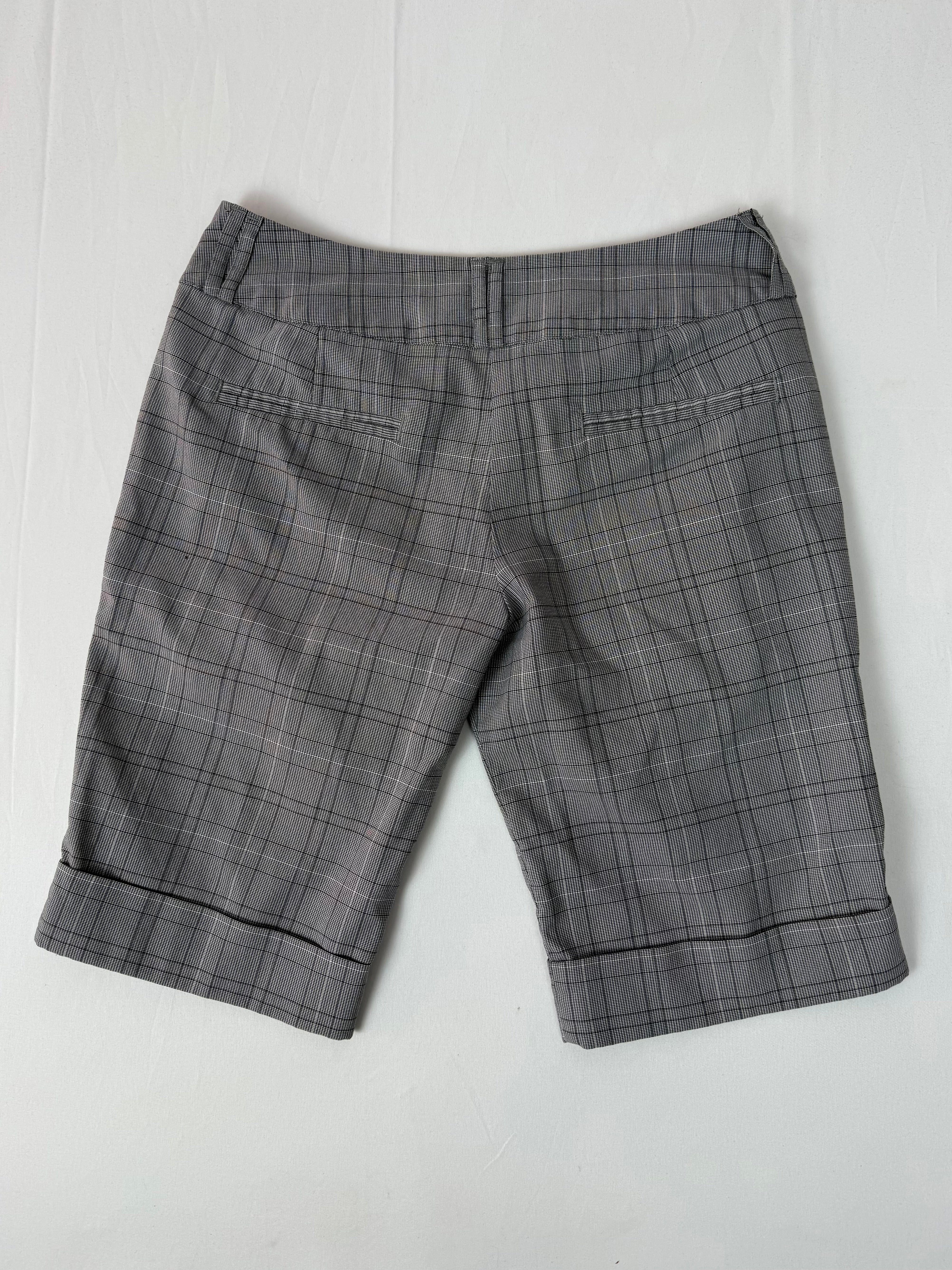 Grey check print low rise mid short (S)