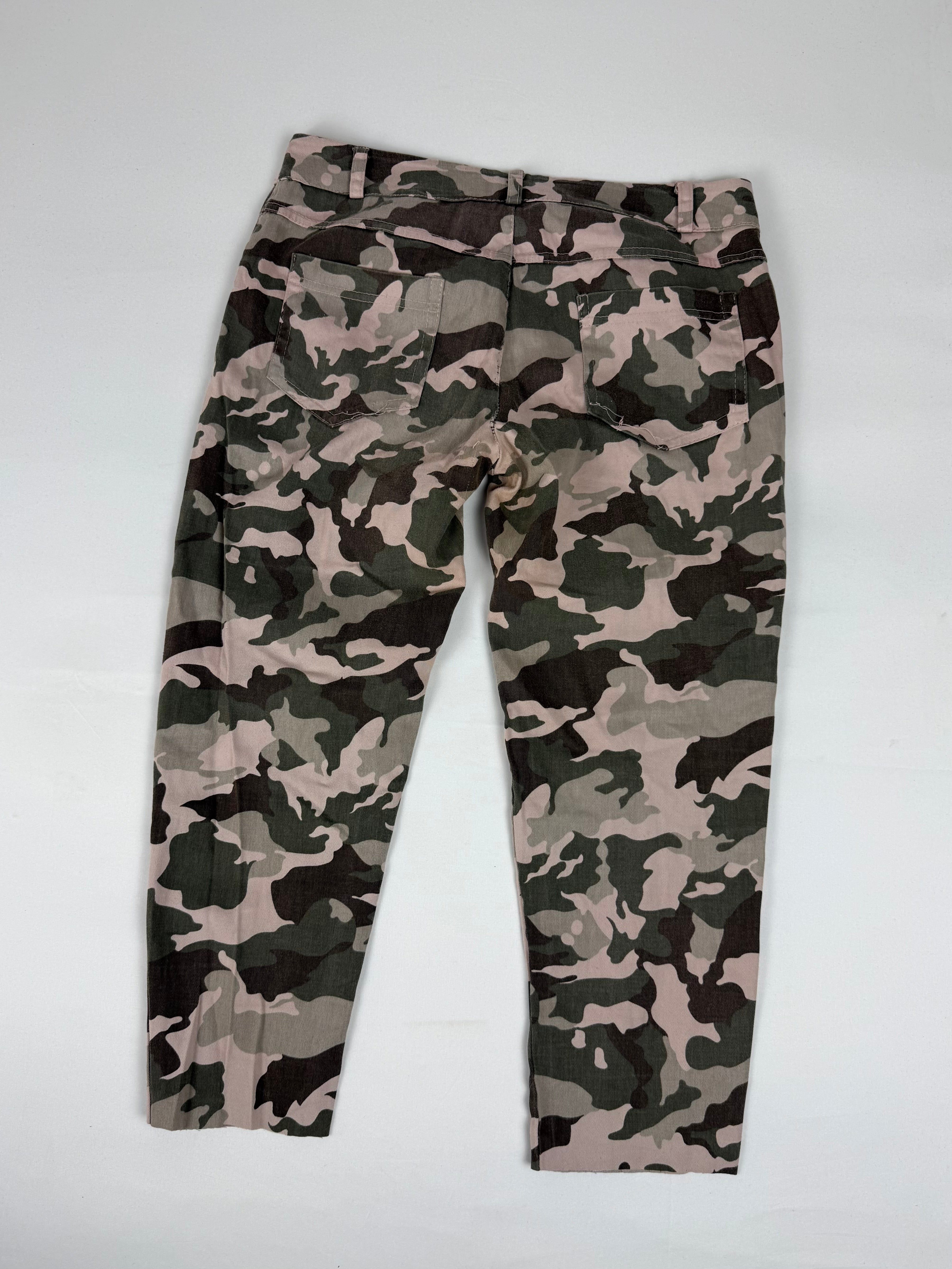 Khaki camo print cami pants (M)