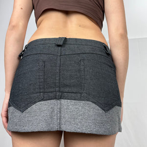 Grey low rise mini skirt (M/L)