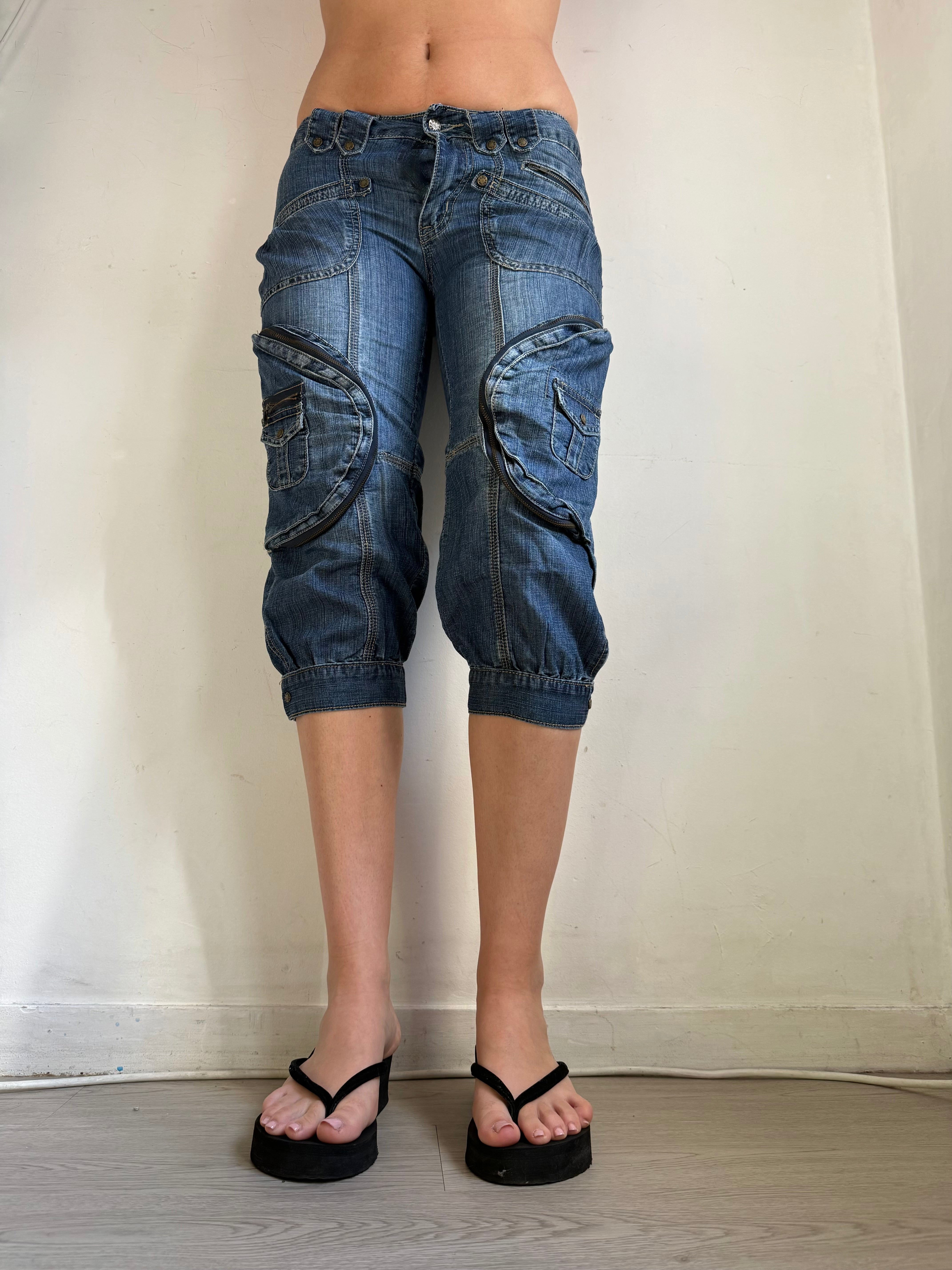 Blue denim baggy capri pants (XS)