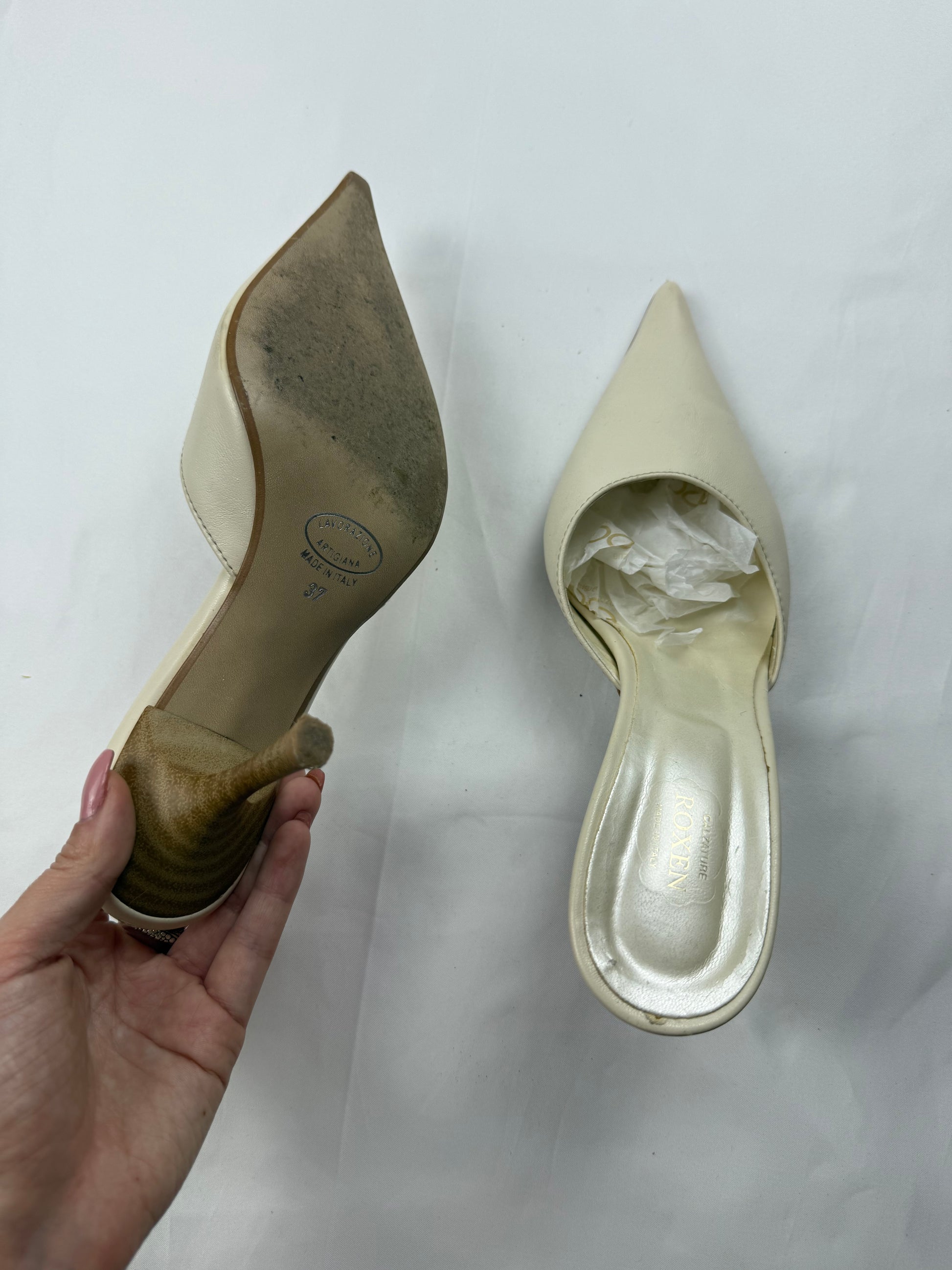 White pointed toes kitten heels mules (37)