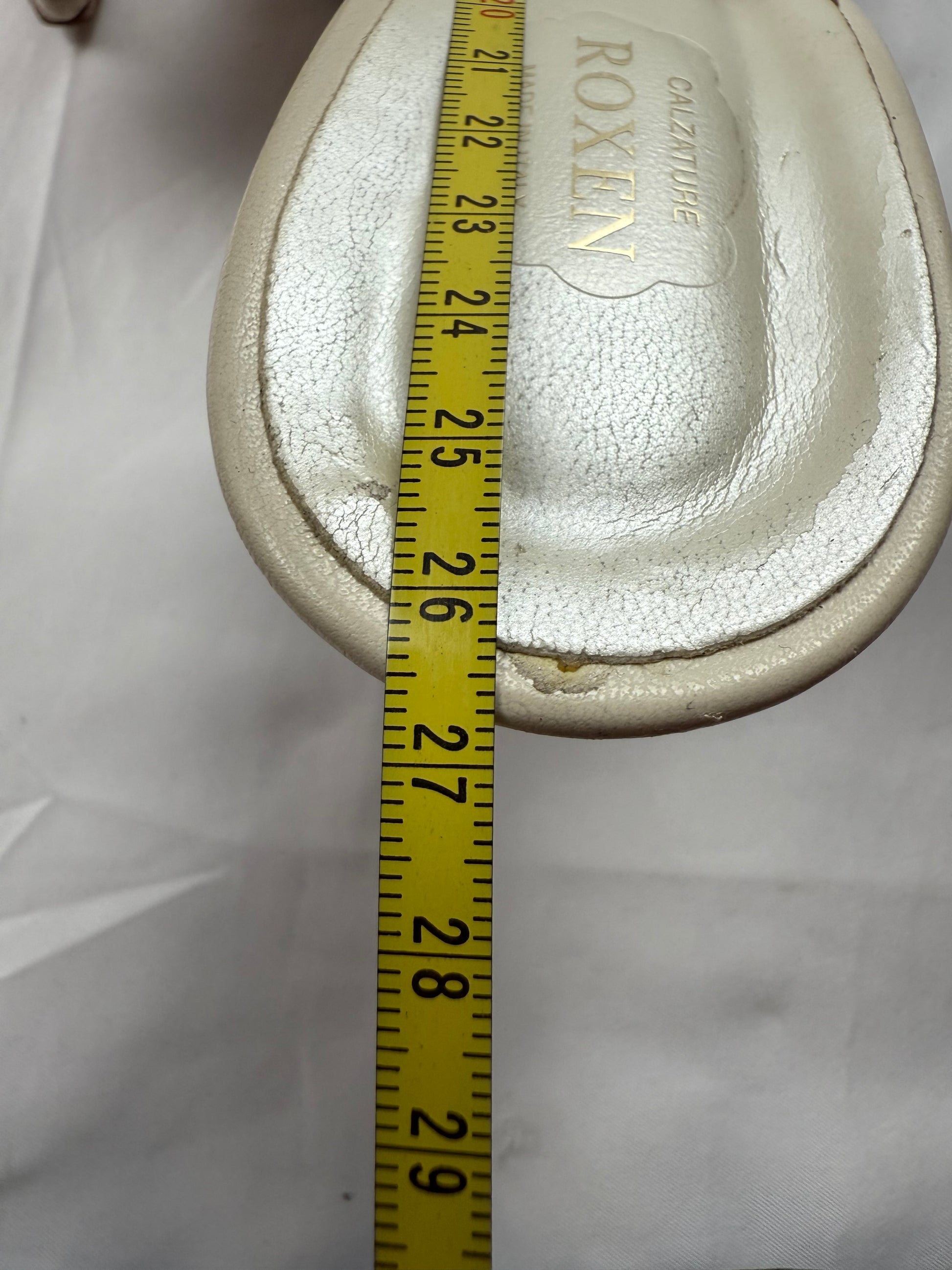 White pointed toes kitten heels mules (37)
