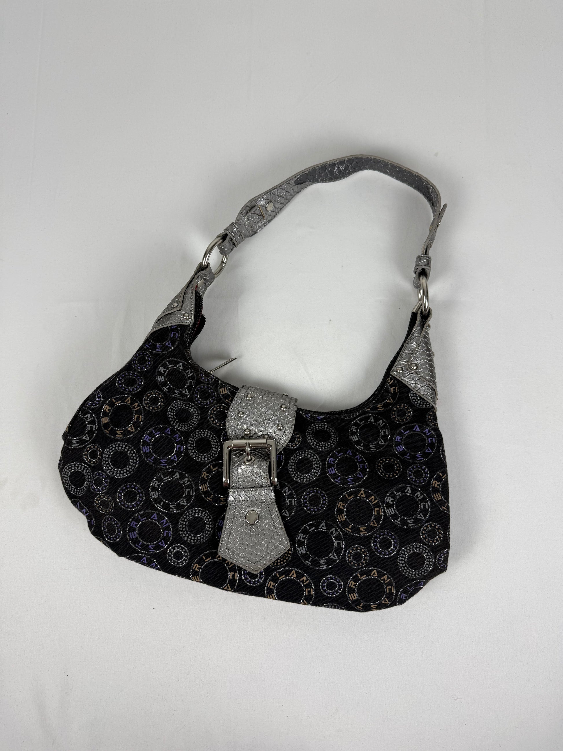 Black buckle shoulder bag (20x37 cm)