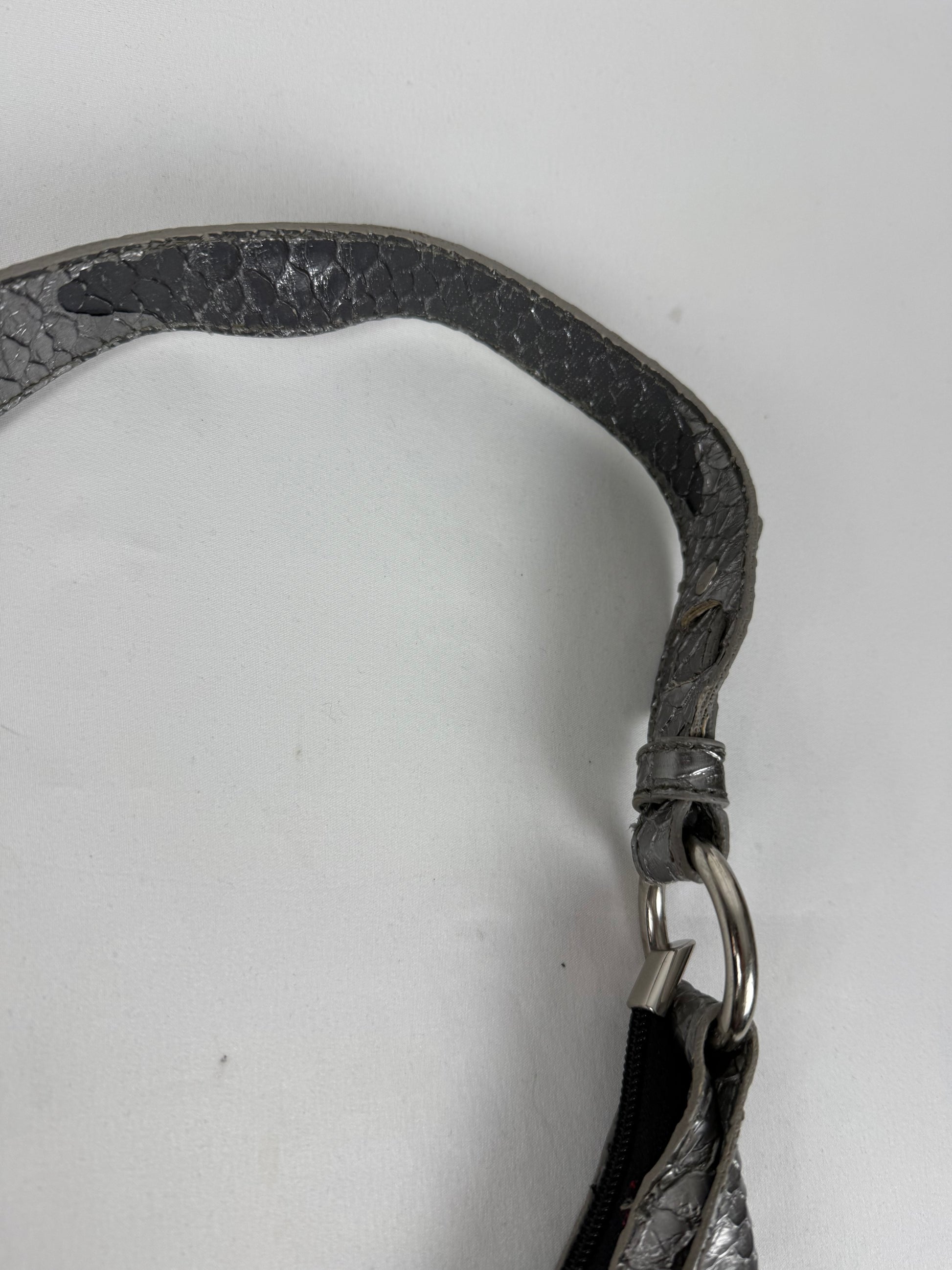 Black buckle shoulder bag (20x37 cm)