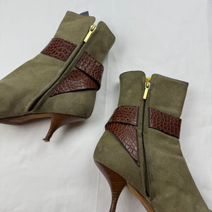 Khaki gold buckle pointed toes kitten heels boots (38.5)