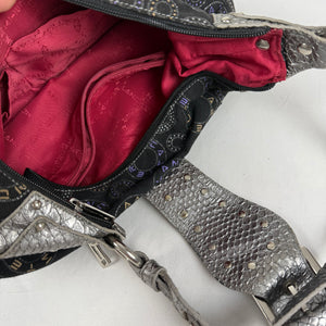 Black buckle shoulder bag (20x37 cm)